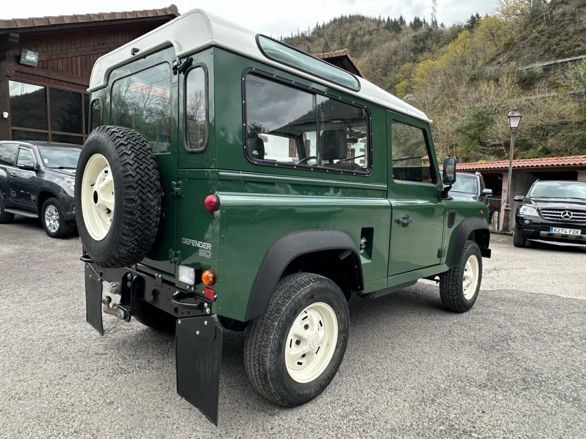 LAND-ROVER Defender 90 2.5 TDI PICK UP KAT