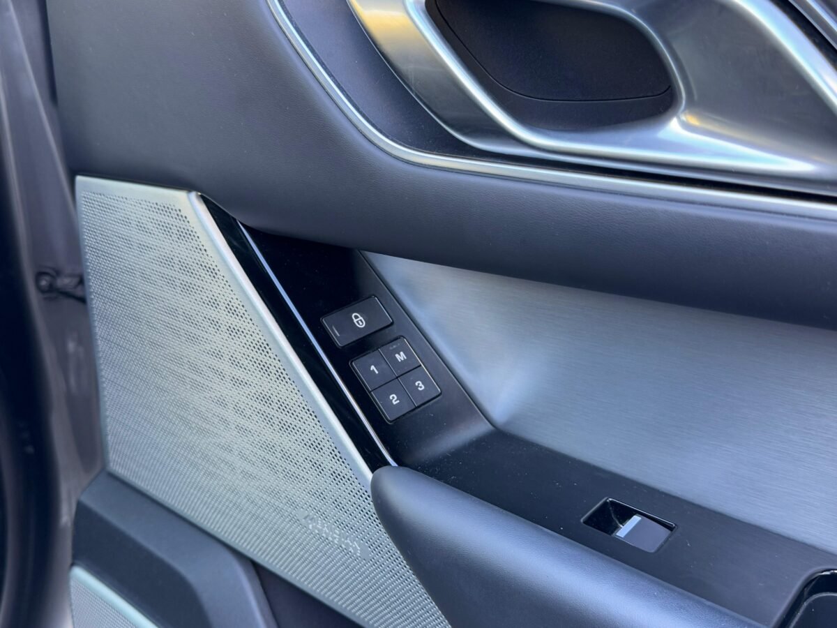 LAND-ROVER Range Rover Velar 3.0D D300 R Dynamic HSE 4WD Auto