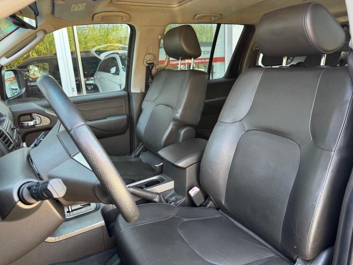 NISSAN Pathfinder 2.5 dCi 171CV LE Auto 7 plazas