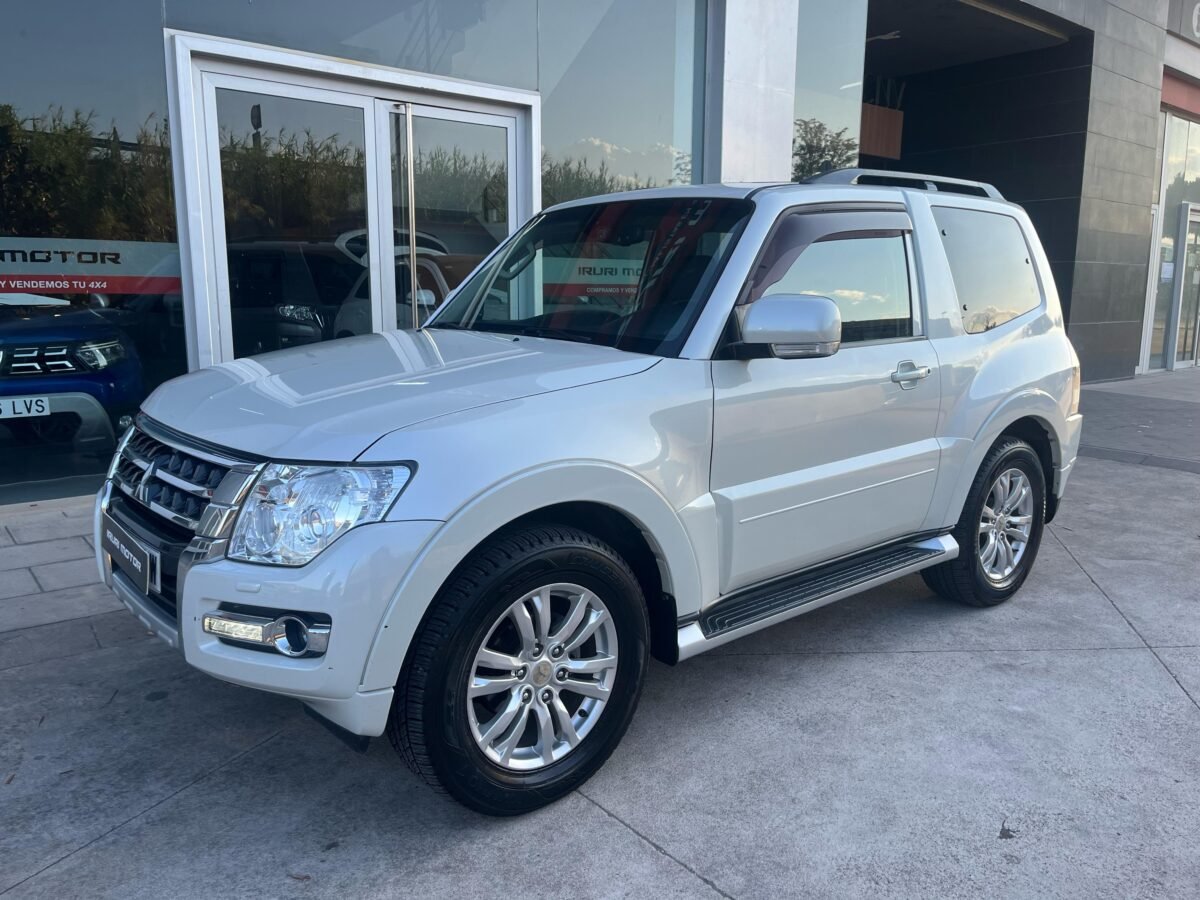 MITSUBISHI Montero 3.2 DID Kaiteki Auto