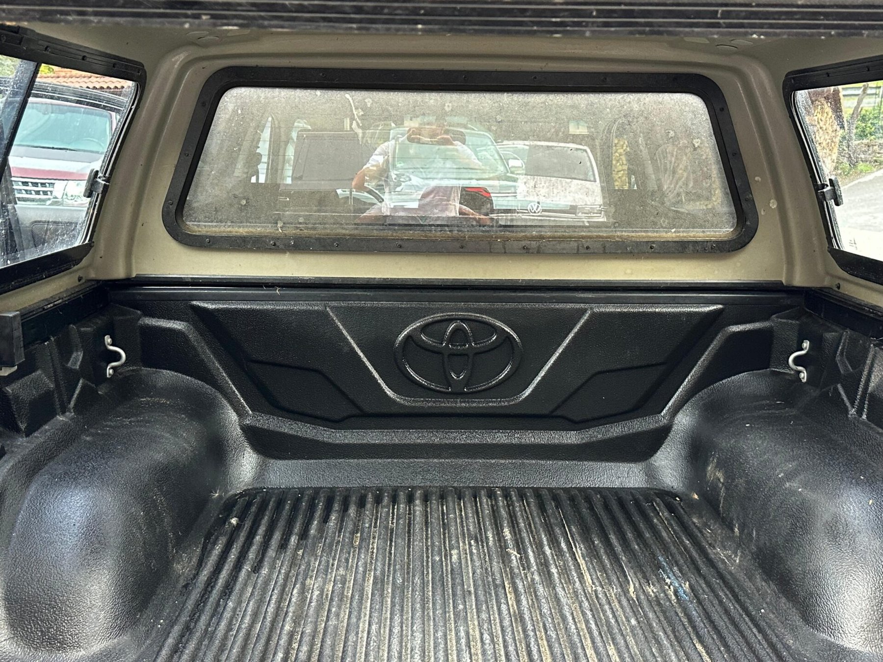 TOYOTA Hilux 3.0 D4D Cabina Doble VX