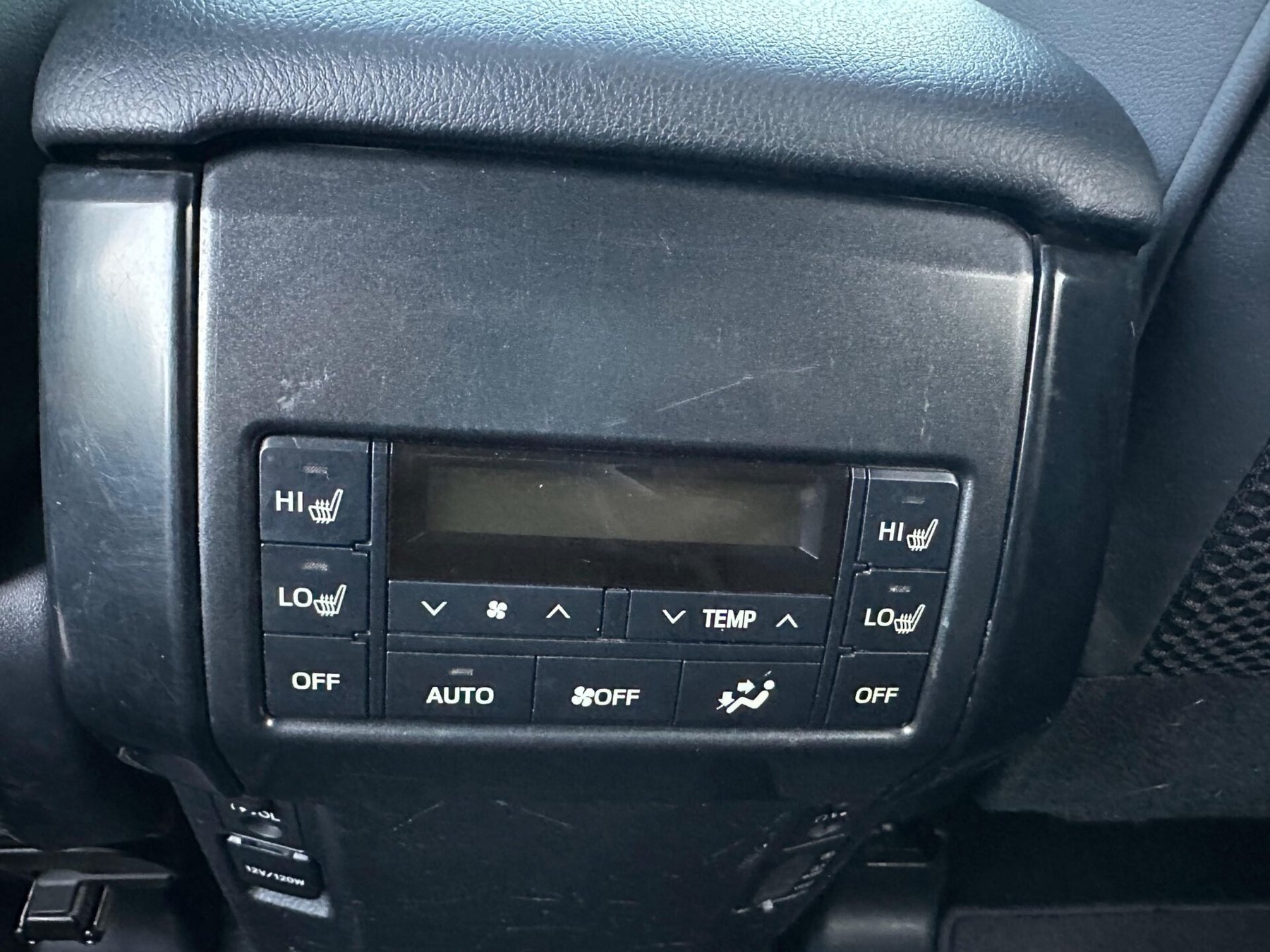 TOYOTA Land Cruiser 2.8 D4D LIMITED AUTO