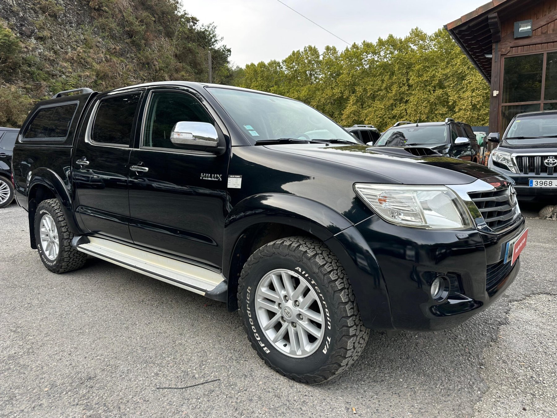 TOYOTA Hilux 3.0 D4D Cabina Doble VX