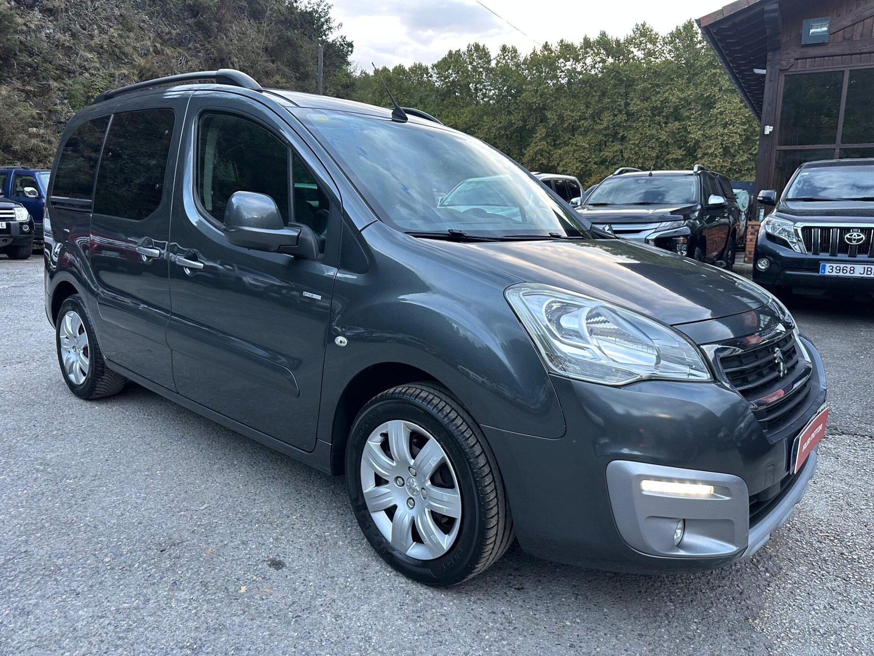 PEUGEOT Partner TEPEE Style 1.6 BlueHDi 88KW 120CV