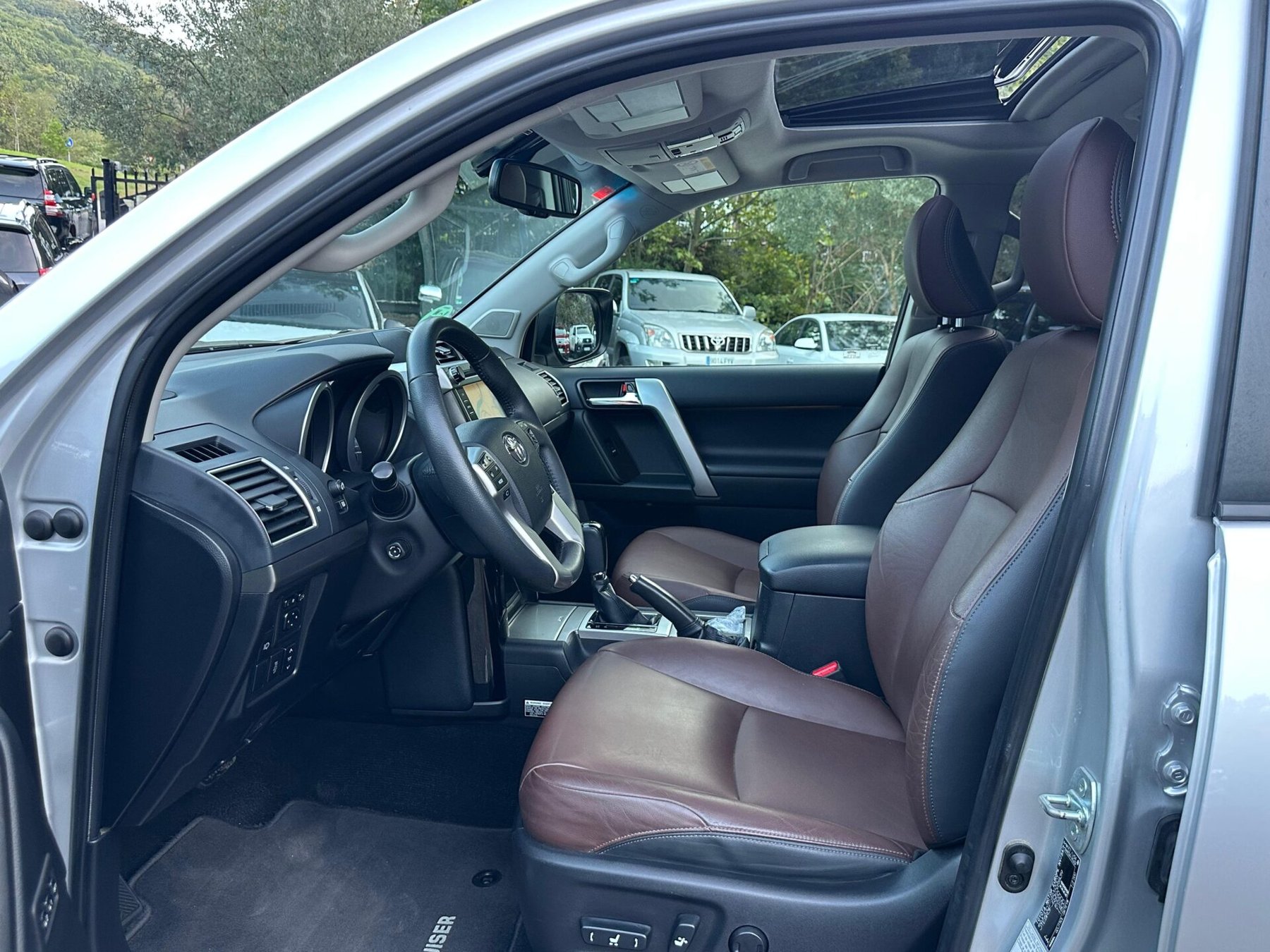 TOYOTA Land Cruiser 2.8 D4D LIMITED AUTO