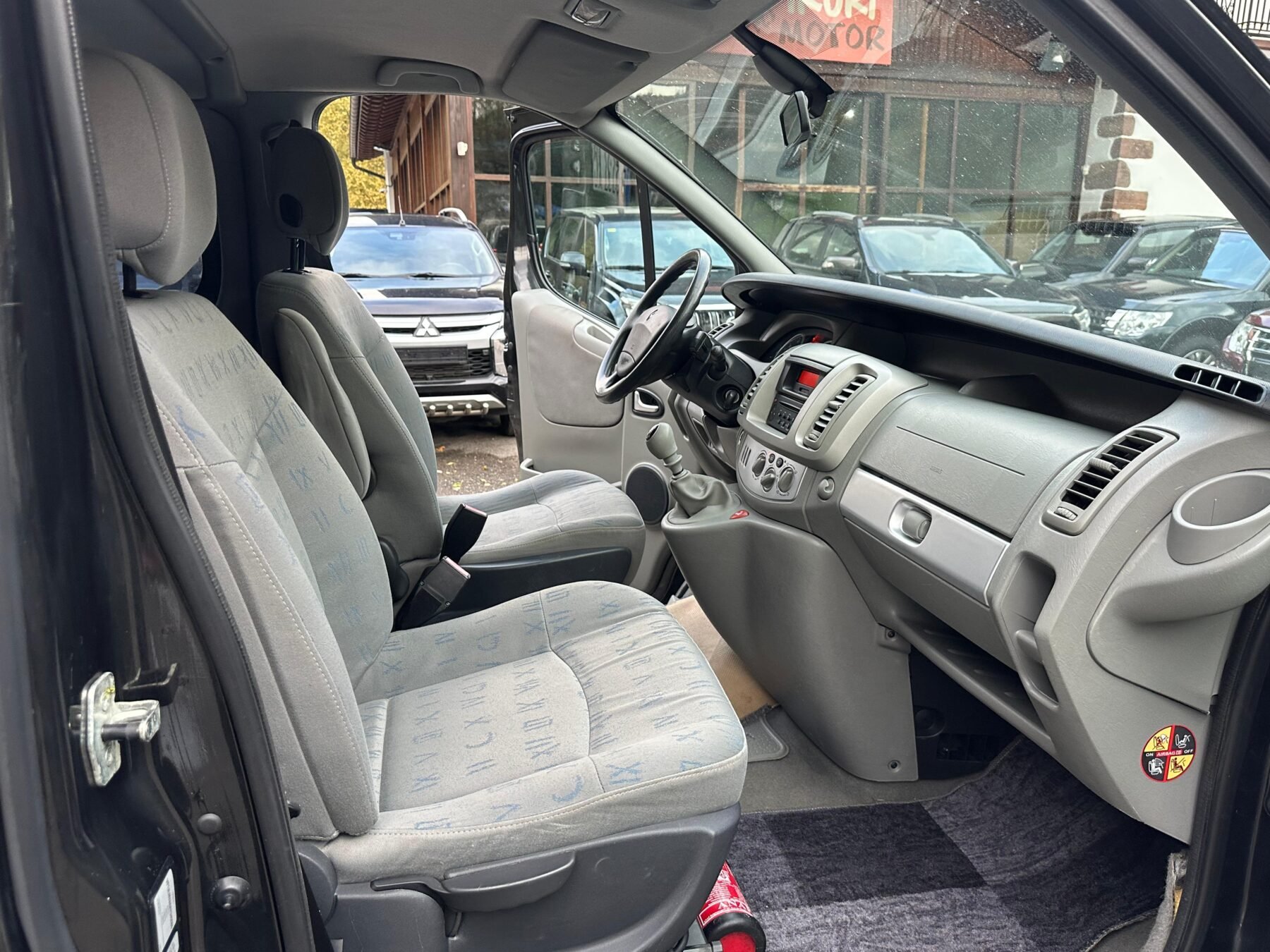 RENAULT Trafic Generation Privilege 2.5dCi 150