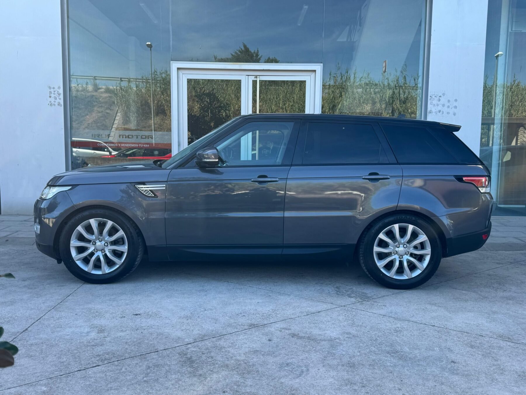 LAND-ROVER Range Rover Sport 3.0 TDV6 258cv HSE