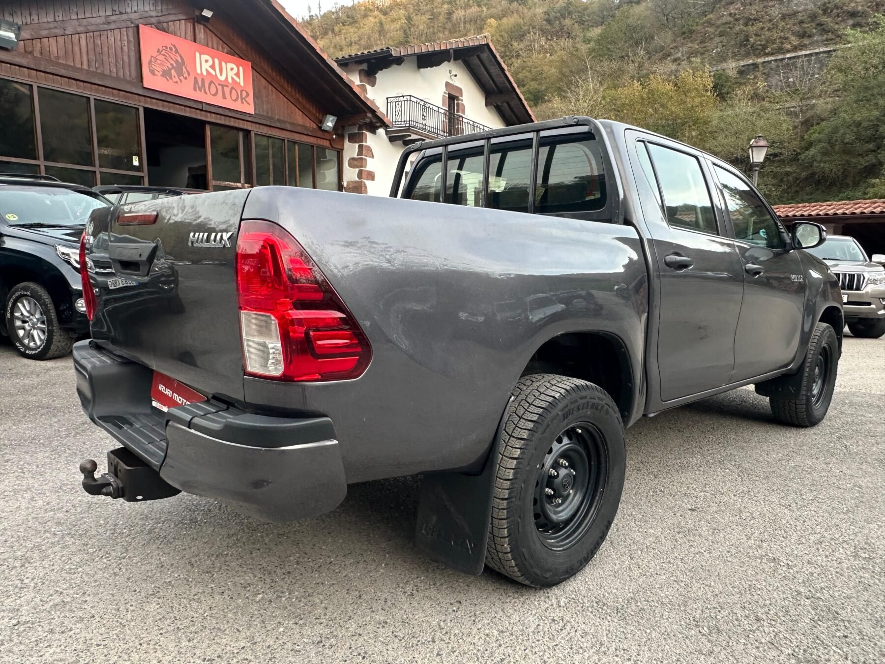 TOYOTA Hilux 2.4 D4D Cabina Doble GX