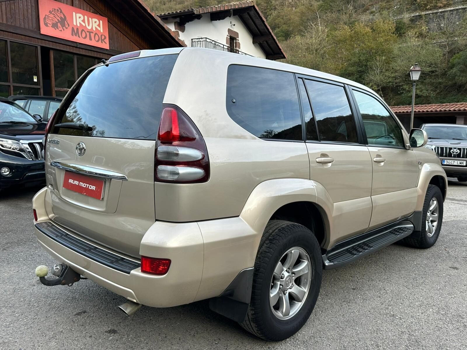 TOYOTA Land Cruiser vxl