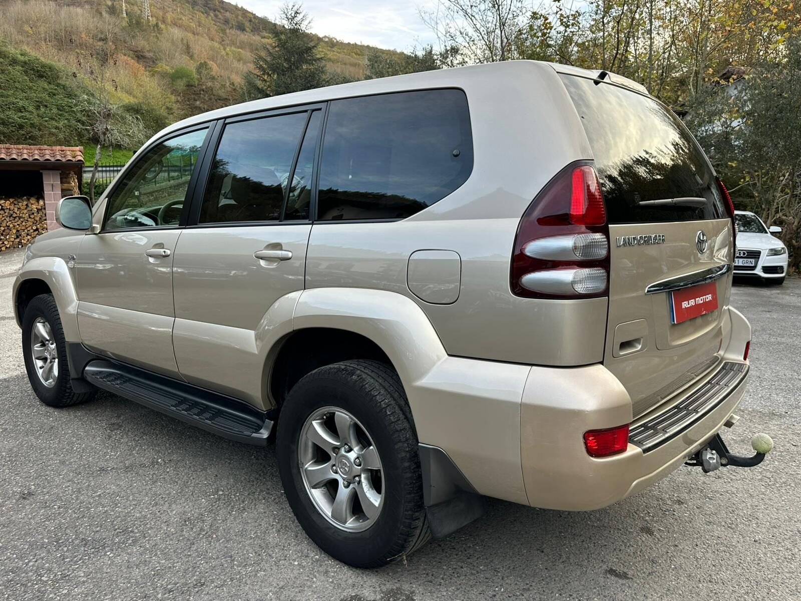 TOYOTA Land Cruiser vxl