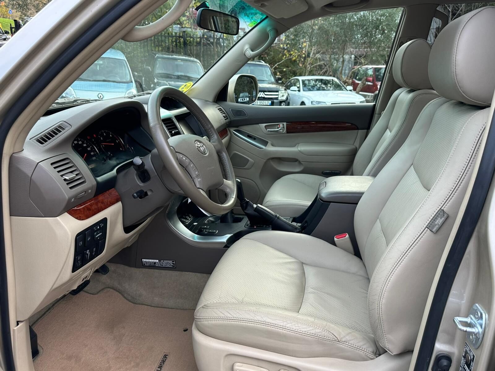 TOYOTA Land Cruiser vxl