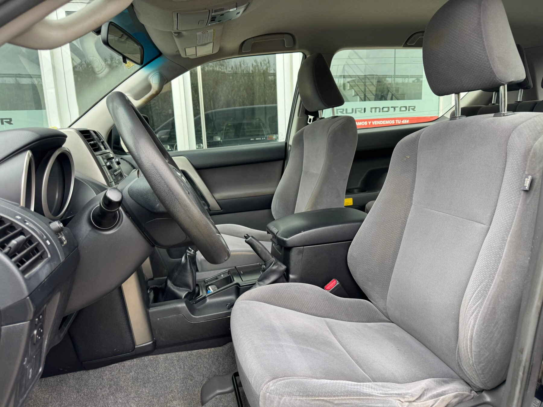 TOYOTA Land Cruiser 3.0 D4D GX