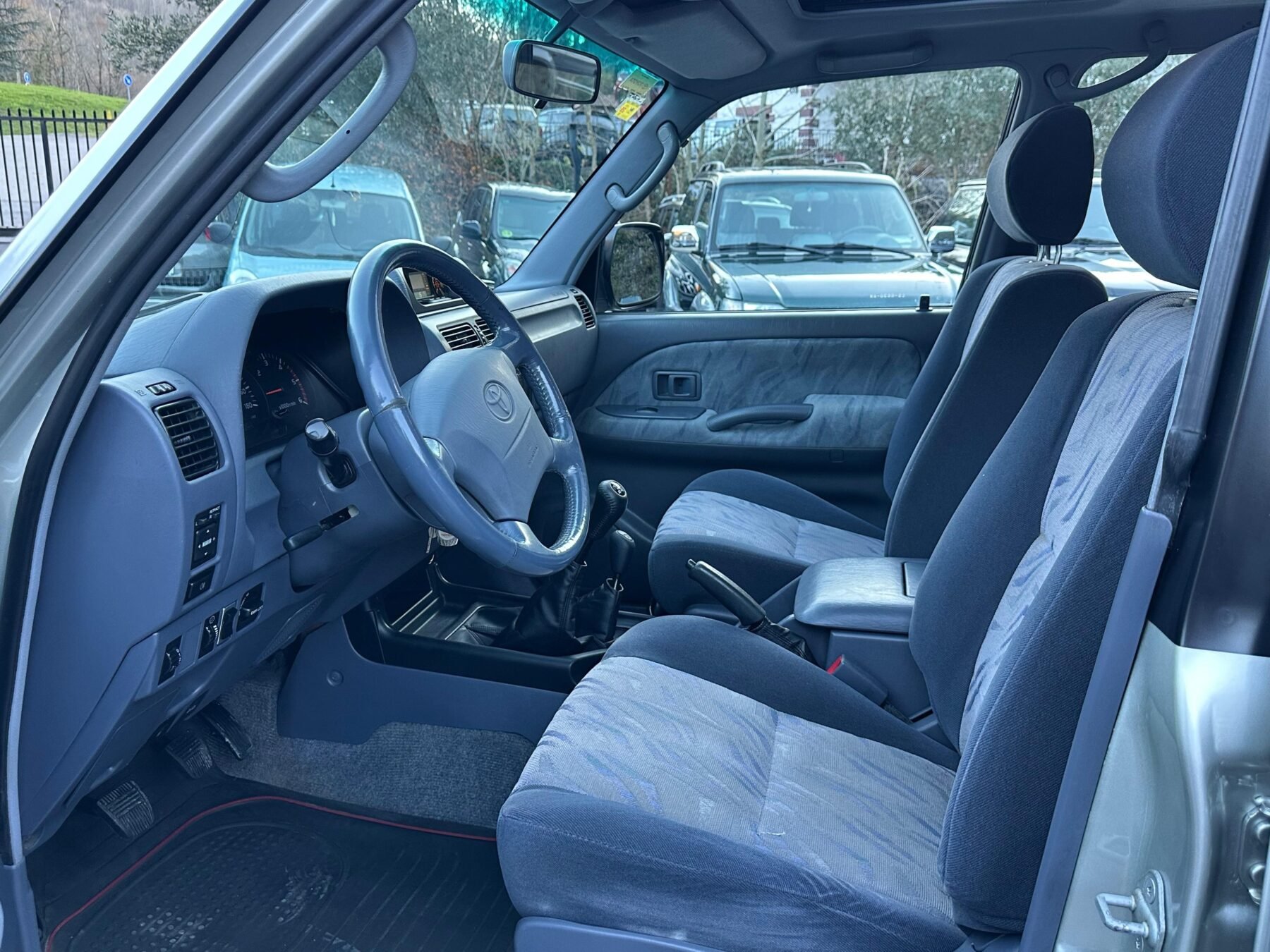 TOYOTA Land Cruiser 90 3.0 TD VX