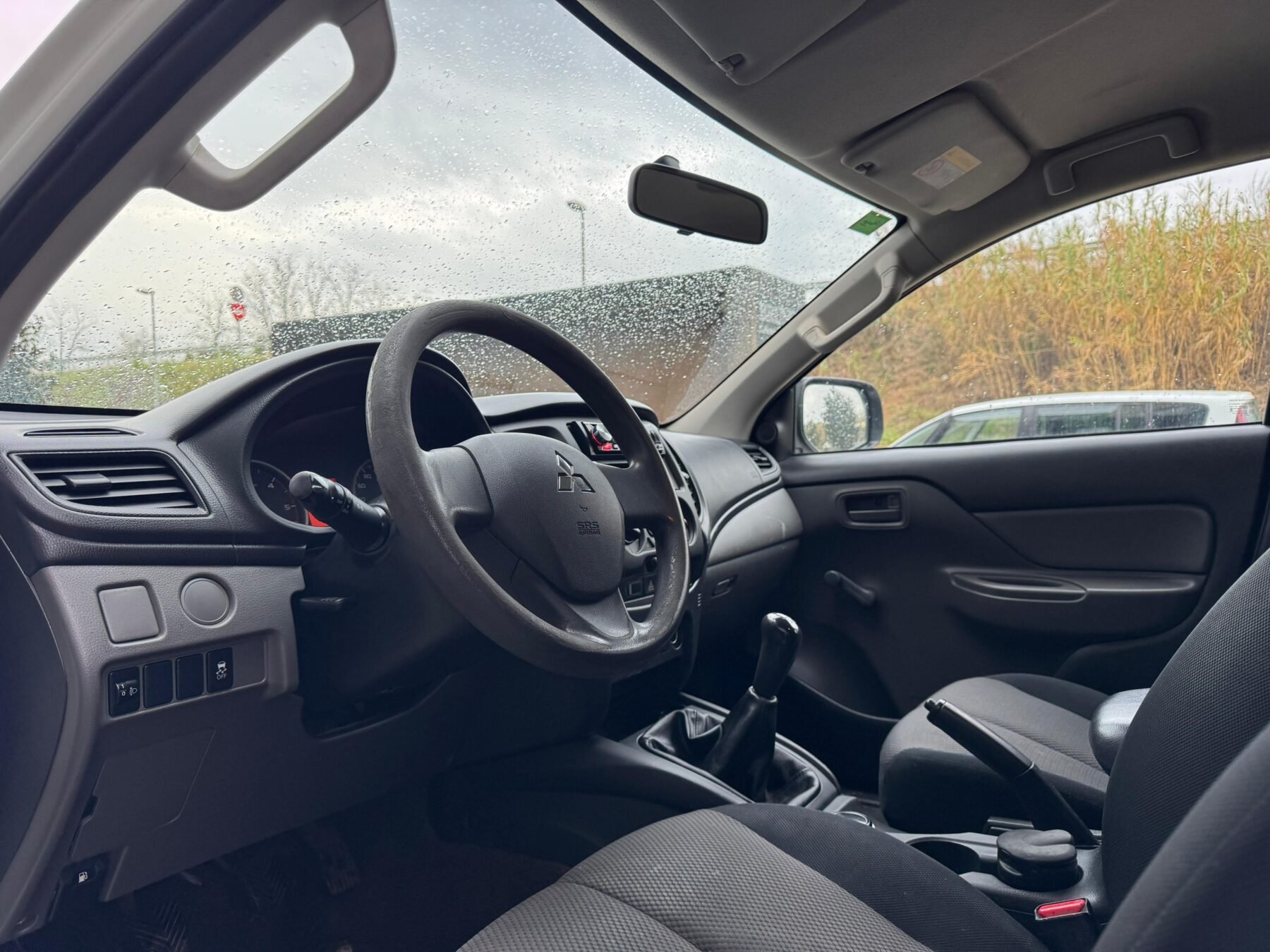 MITSUBISHI L200 2.5DI-D Single Cab M-PRO