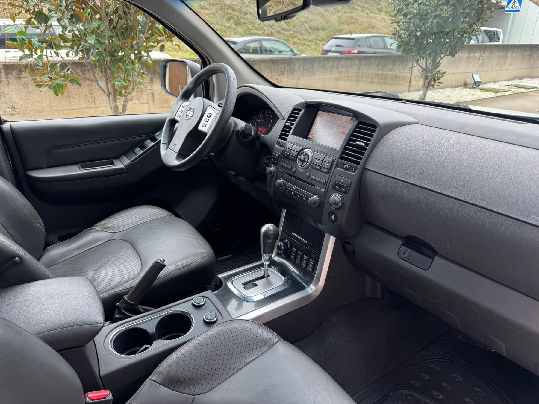 NISSAN Pathfinder 2.5dCi 190 CV LE 7 Plazas