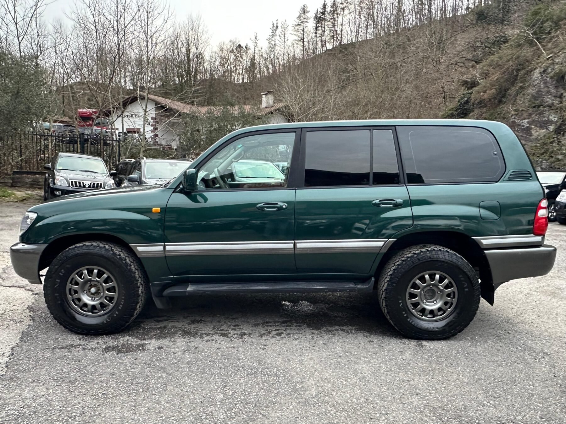 TOYOTA Land Cruiser 100 4.2 TDI VX AUTO CUERO Navegador