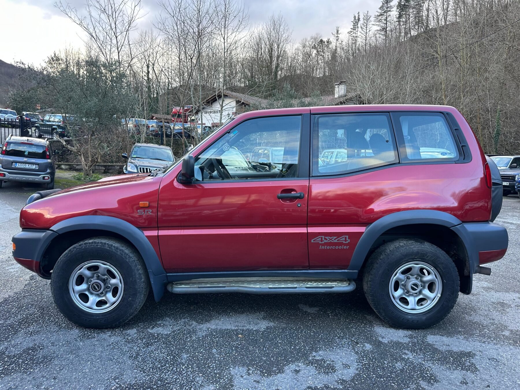 NISSAN Terrano II 2.7 TDI SR