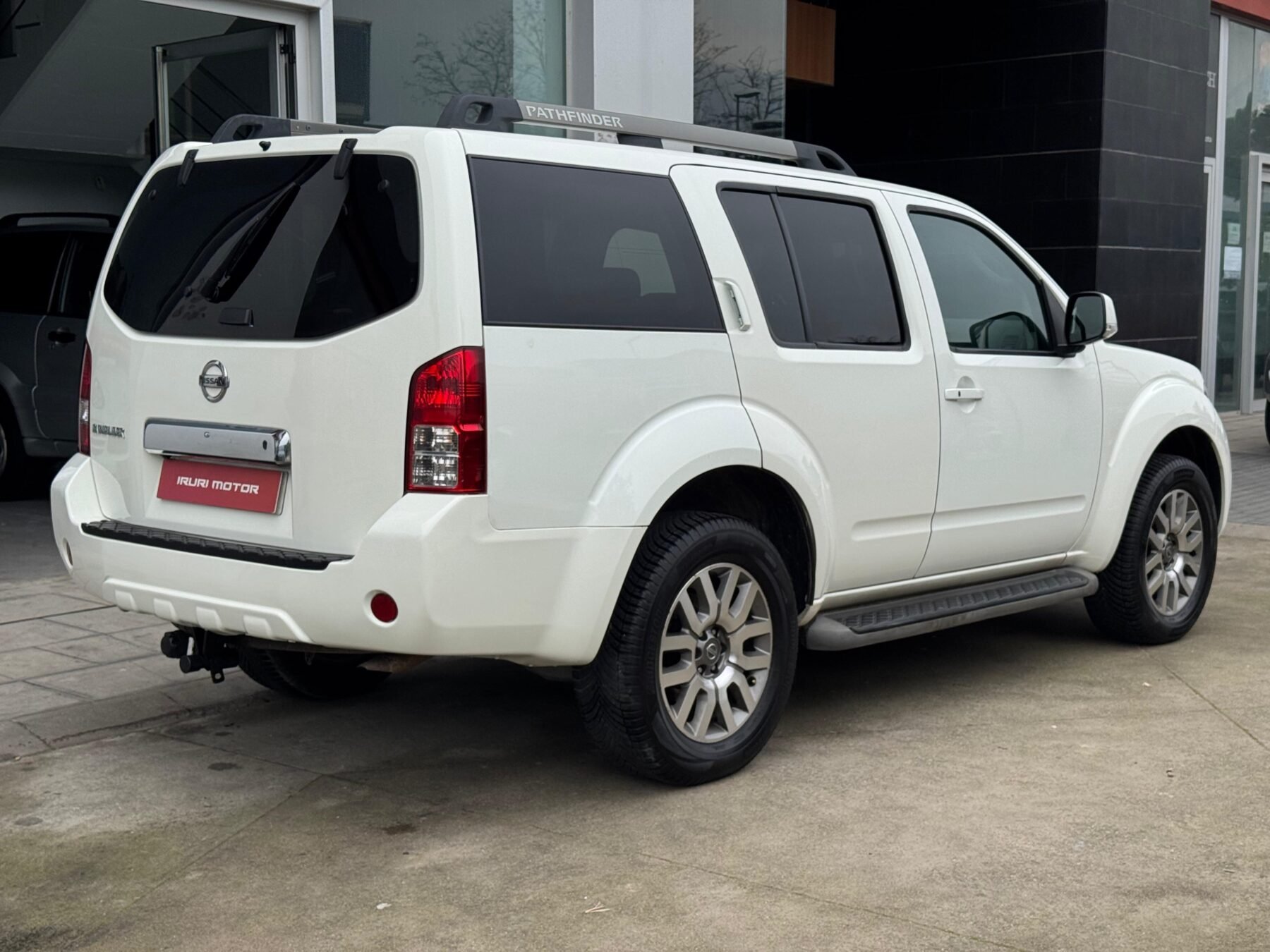 NISSAN Pathfinder 2.5dCi 190 CV LE 7 Plazas
