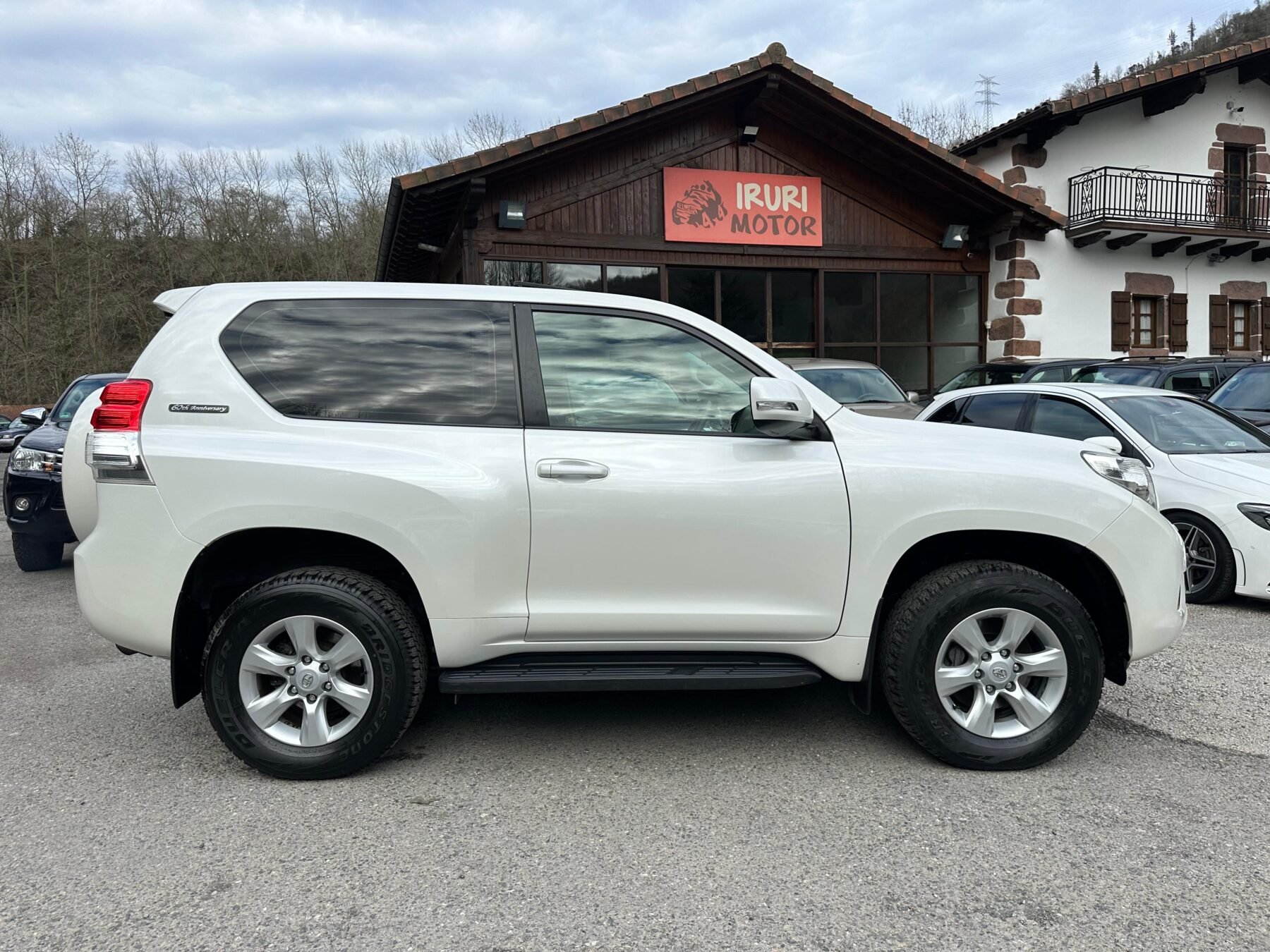 TOYOTA Land Cruiser 3.0 D4D VX AUTO