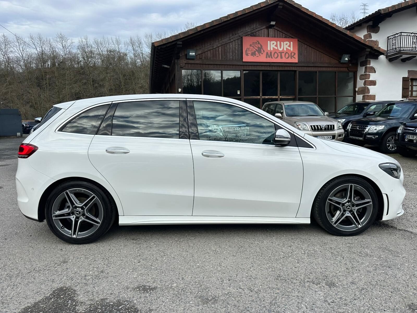 MERCEDES-BENZ Clase B 200 d