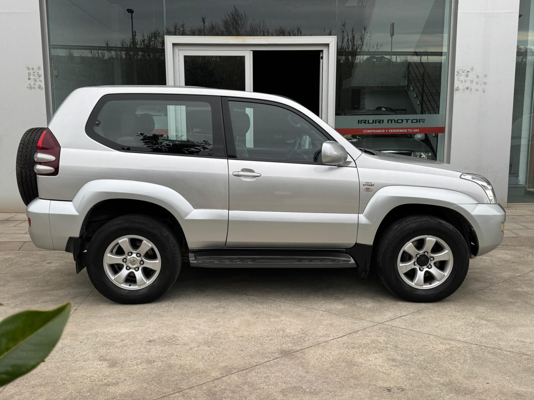 TOYOTA Land Cruiser 3.0 D4D VX