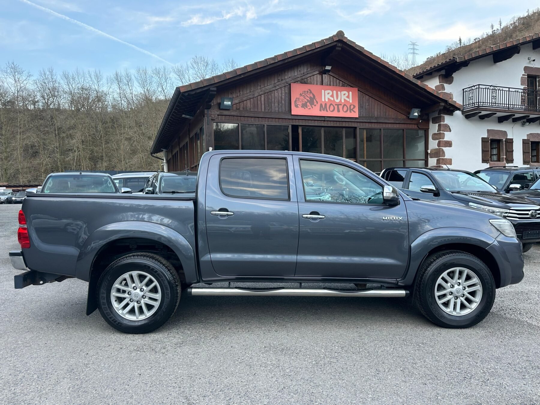 TOYOTA Hilux 3.0 D4D Cabina Doble VX