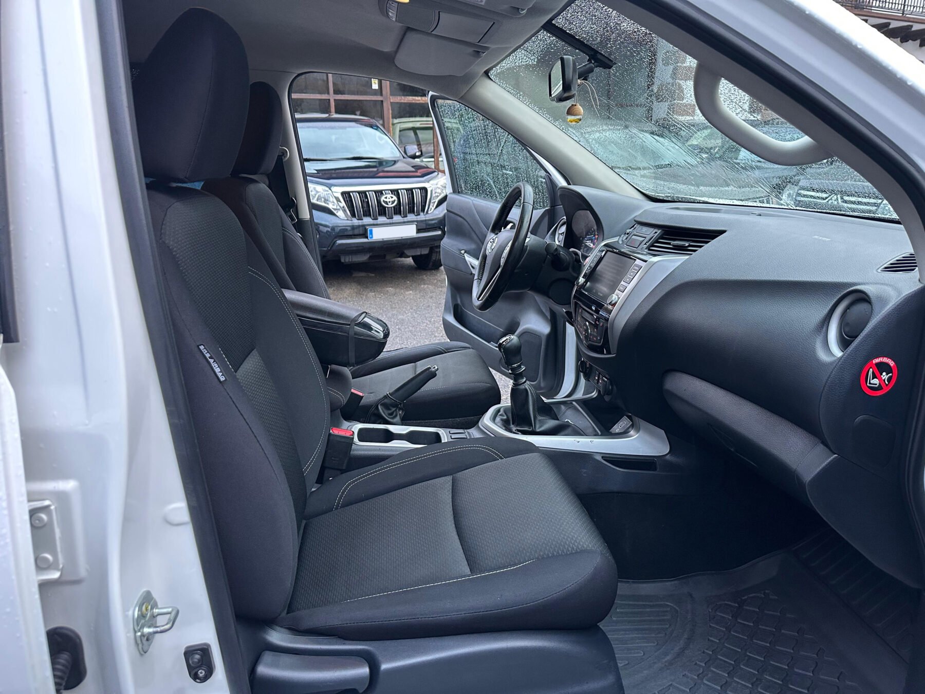 NISSAN Navara DC 2.3dCi EU6 120kW Visia BDif PCS ER