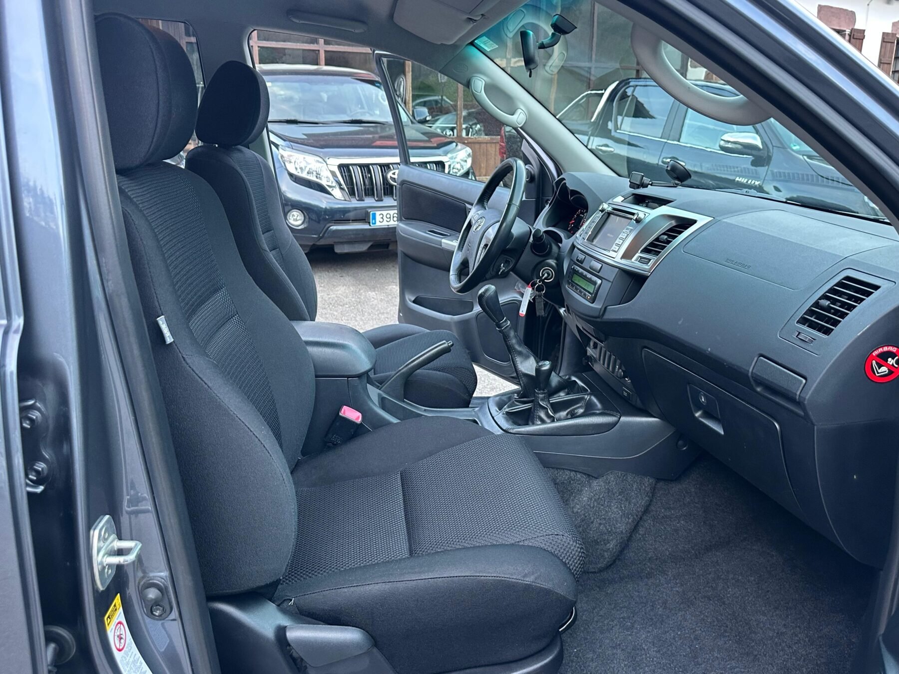 TOYOTA Hilux 3.0 D4D Cabina Doble VX