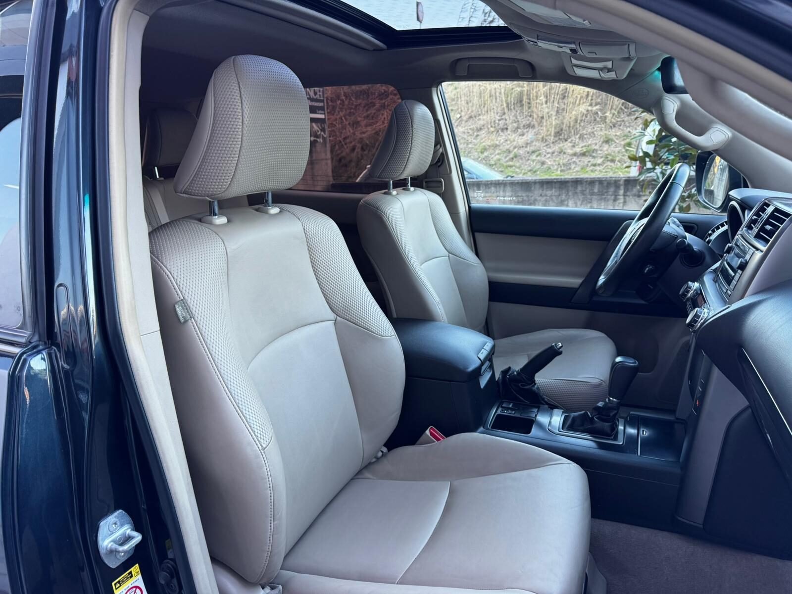 TOYOTA Land Cruiser 3.0 D4D VX AUTO