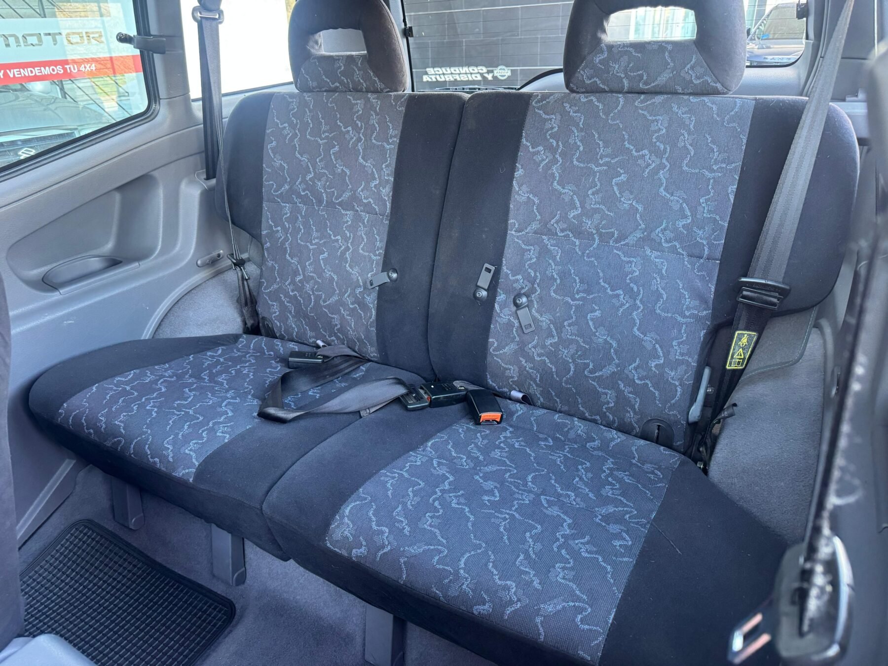 NISSAN Terrano II 2.7 TDI SR