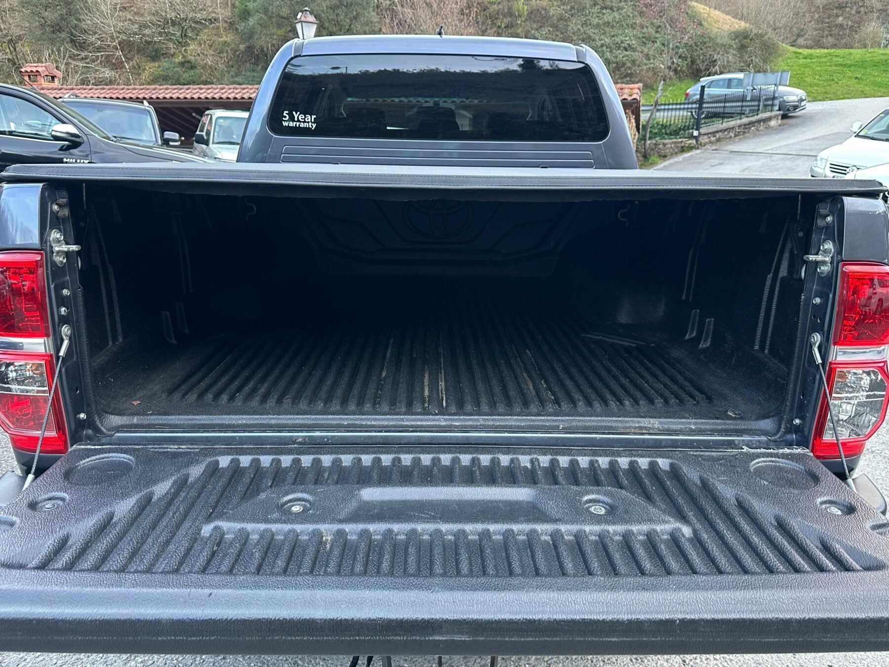 TOYOTA Hilux 3.0 D4D Cabina Doble VX