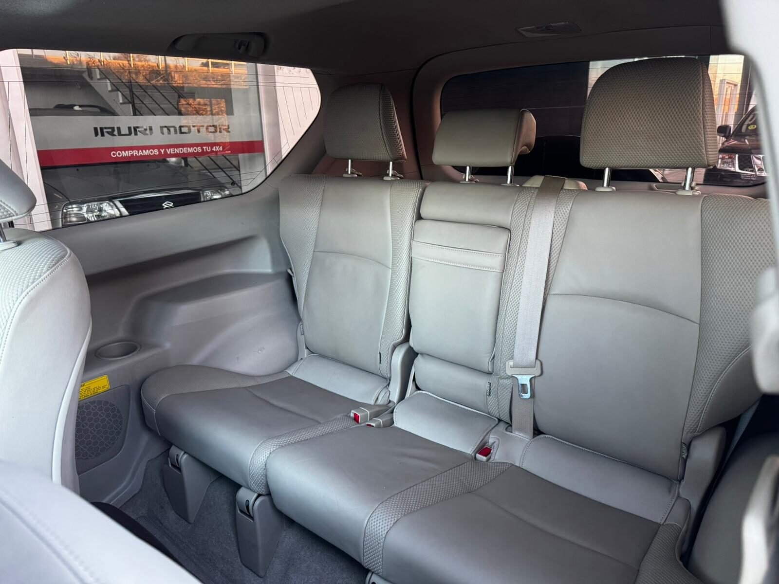 TOYOTA Land Cruiser 3.0 D4D VX AUTO