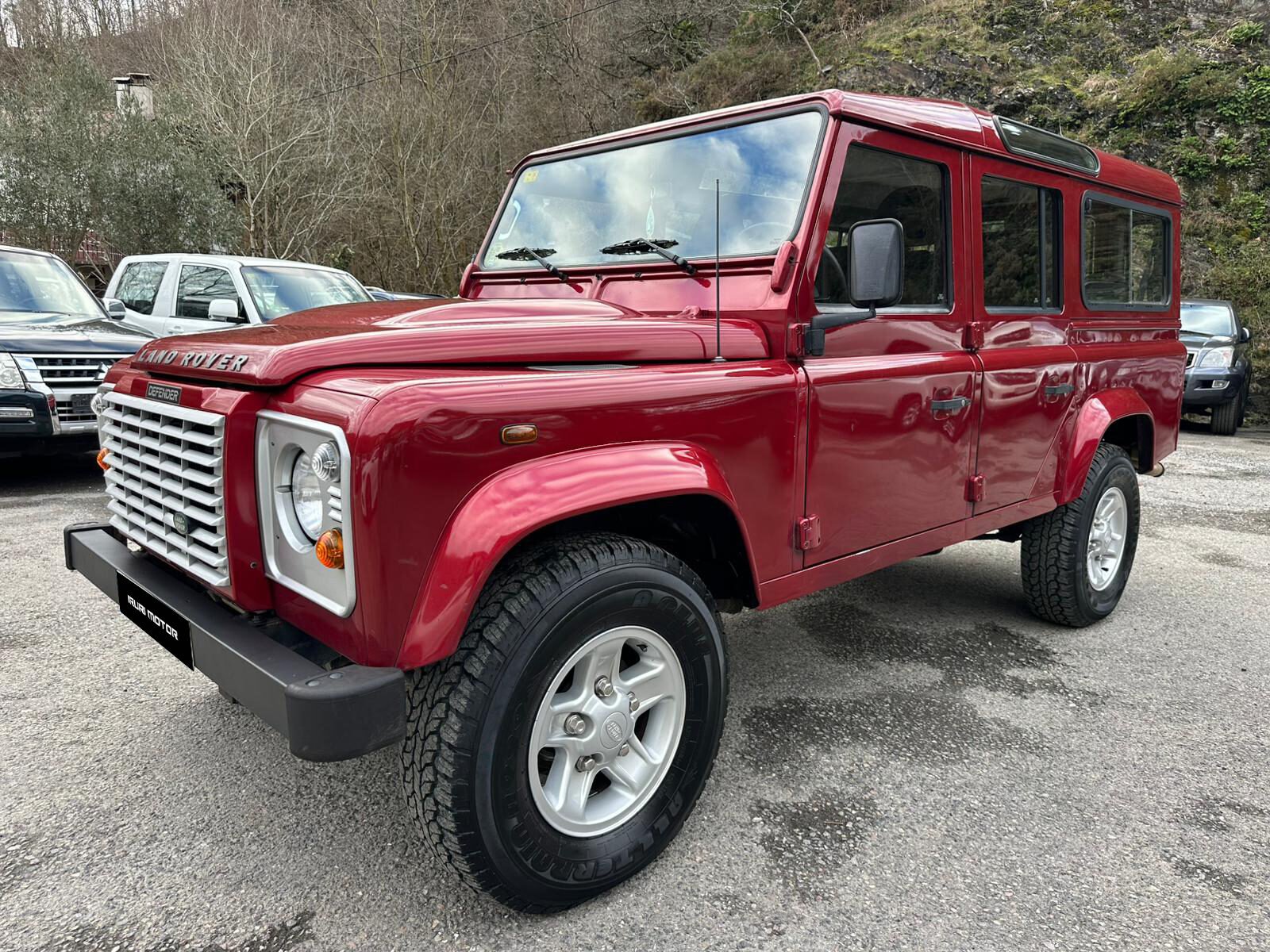LAND-ROVER Defender 110 SW S