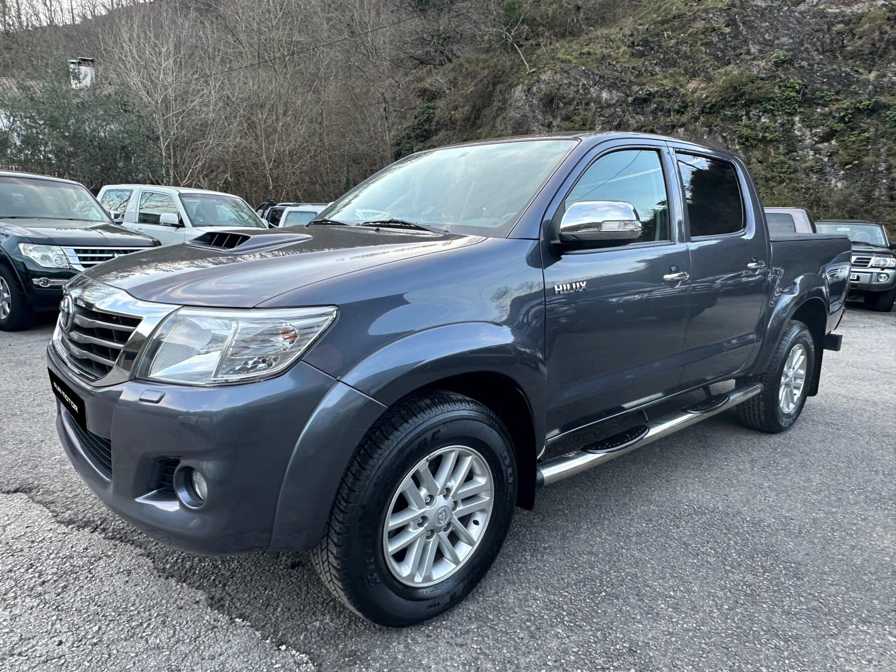 TOYOTA Hilux 3.0 D4D Cabina Doble VX