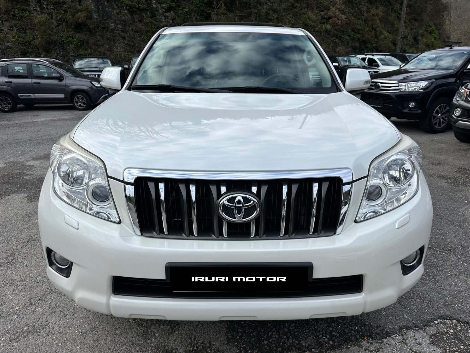 TOYOTA Land Cruiser 3.0 D4D VX AUTO