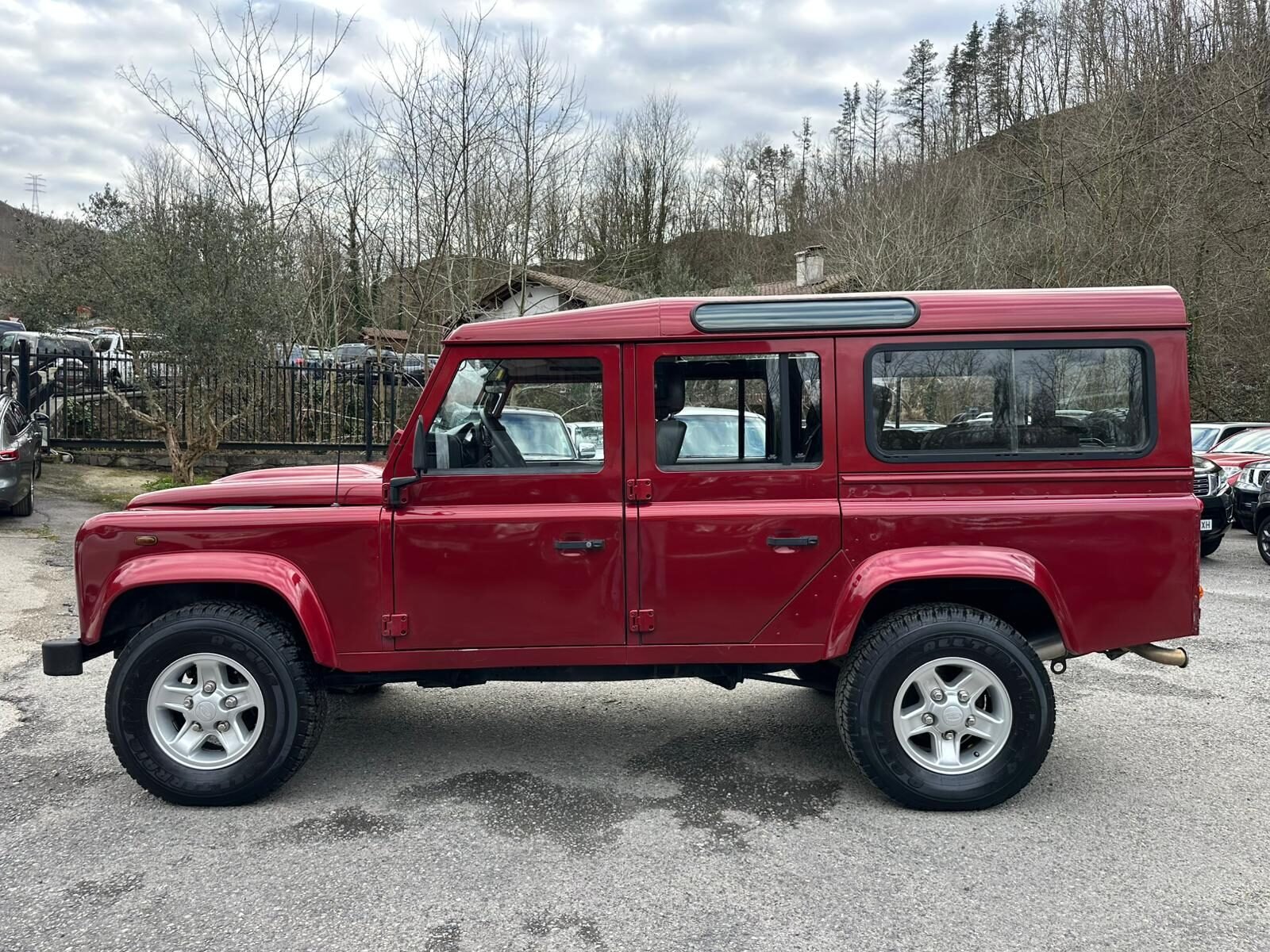 LAND-ROVER Defender 110 SW S