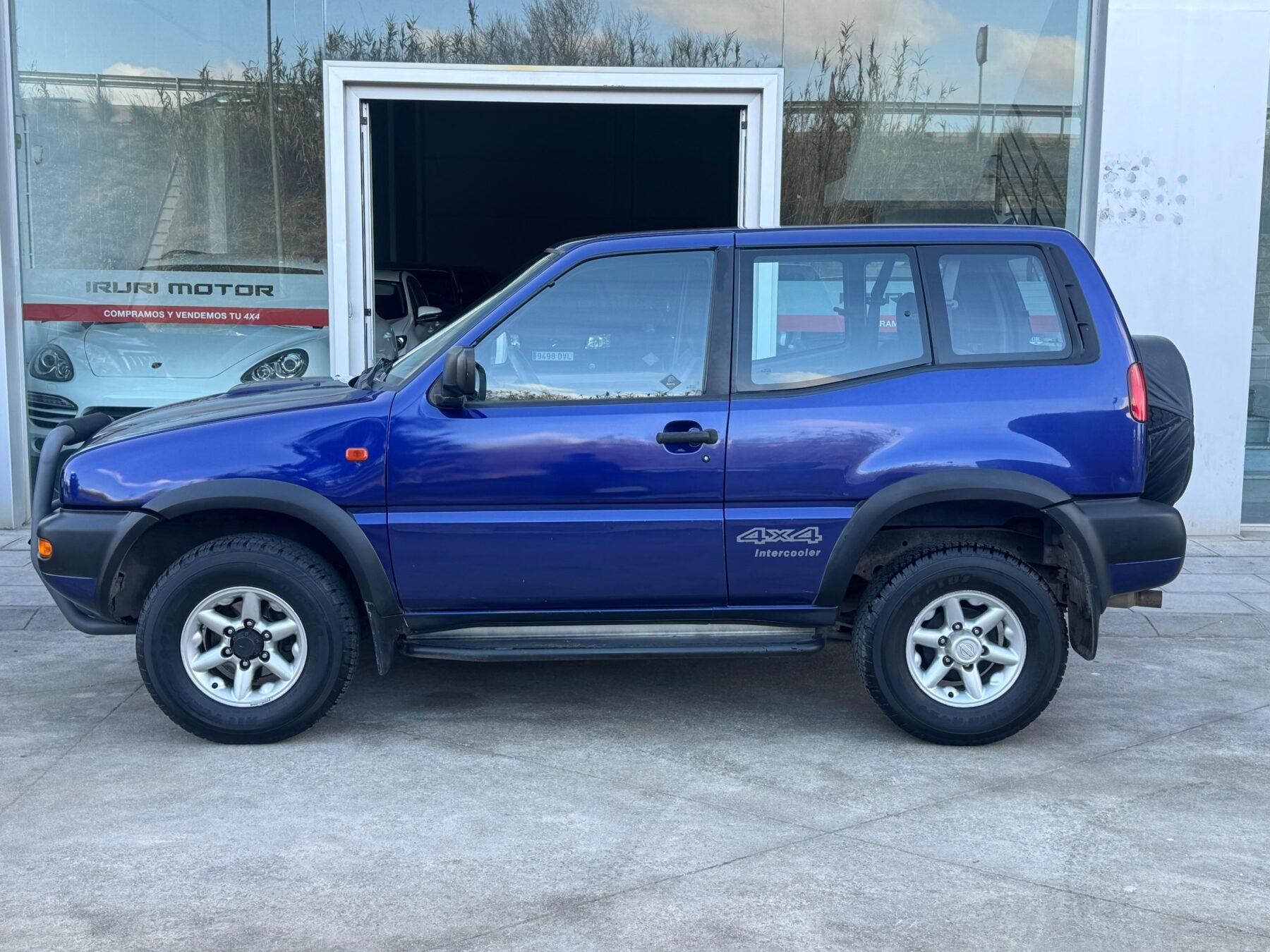 NISSAN Terrano II 2.7 TDI SR