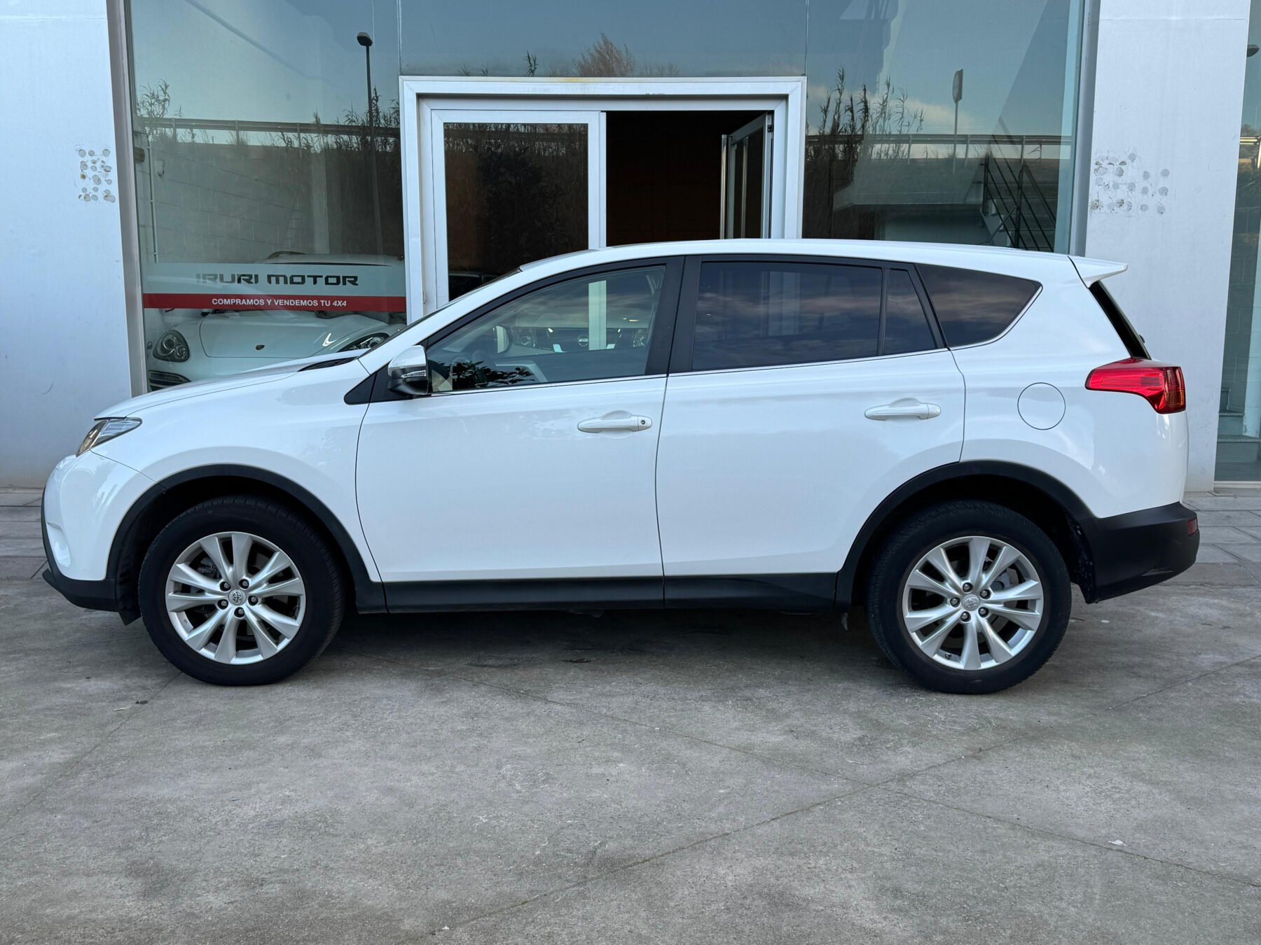 TOYOTA Rav4 150D AutoDrive AWD Advance