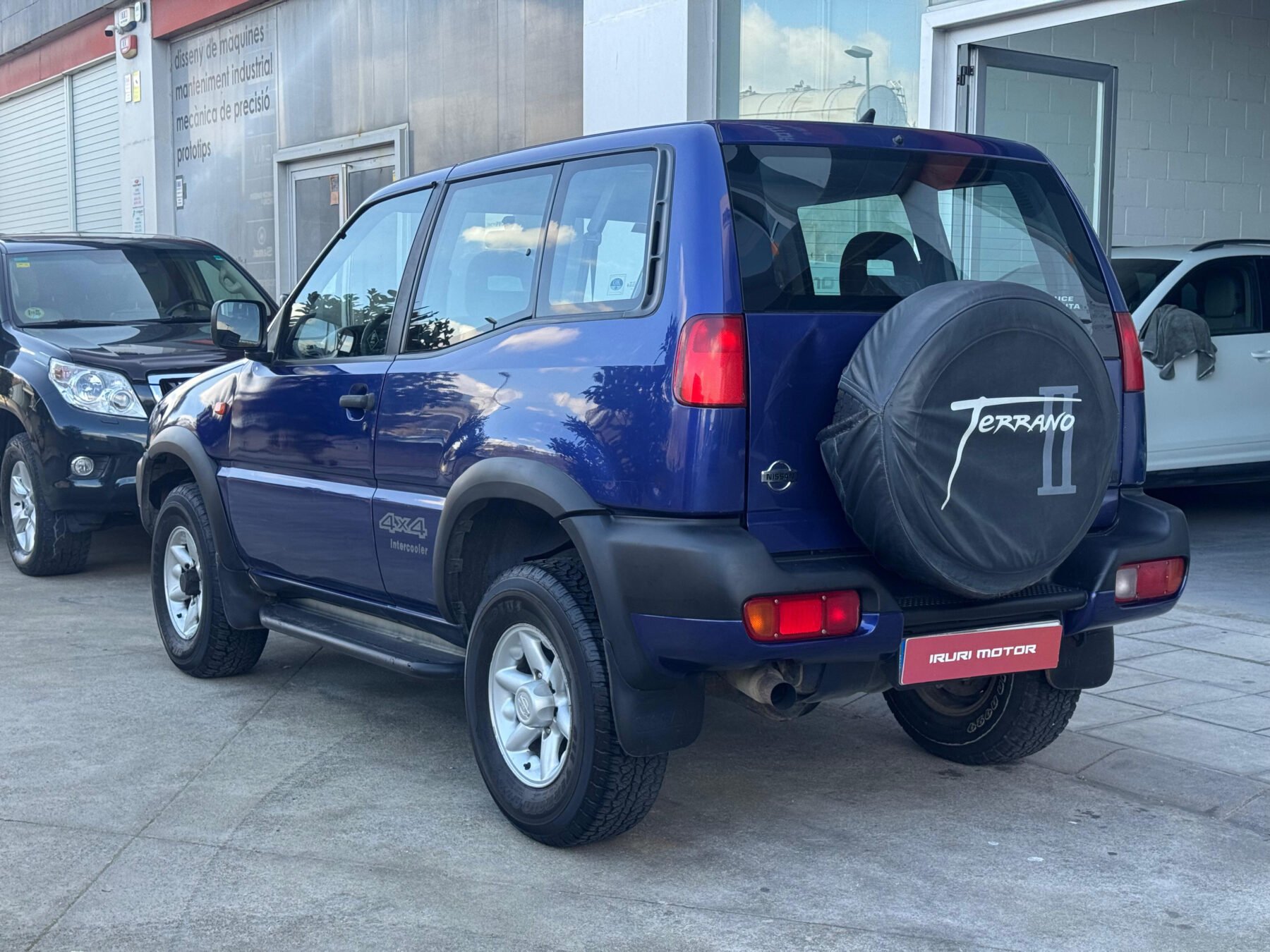 NISSAN Terrano II 2.7 TDI SR
