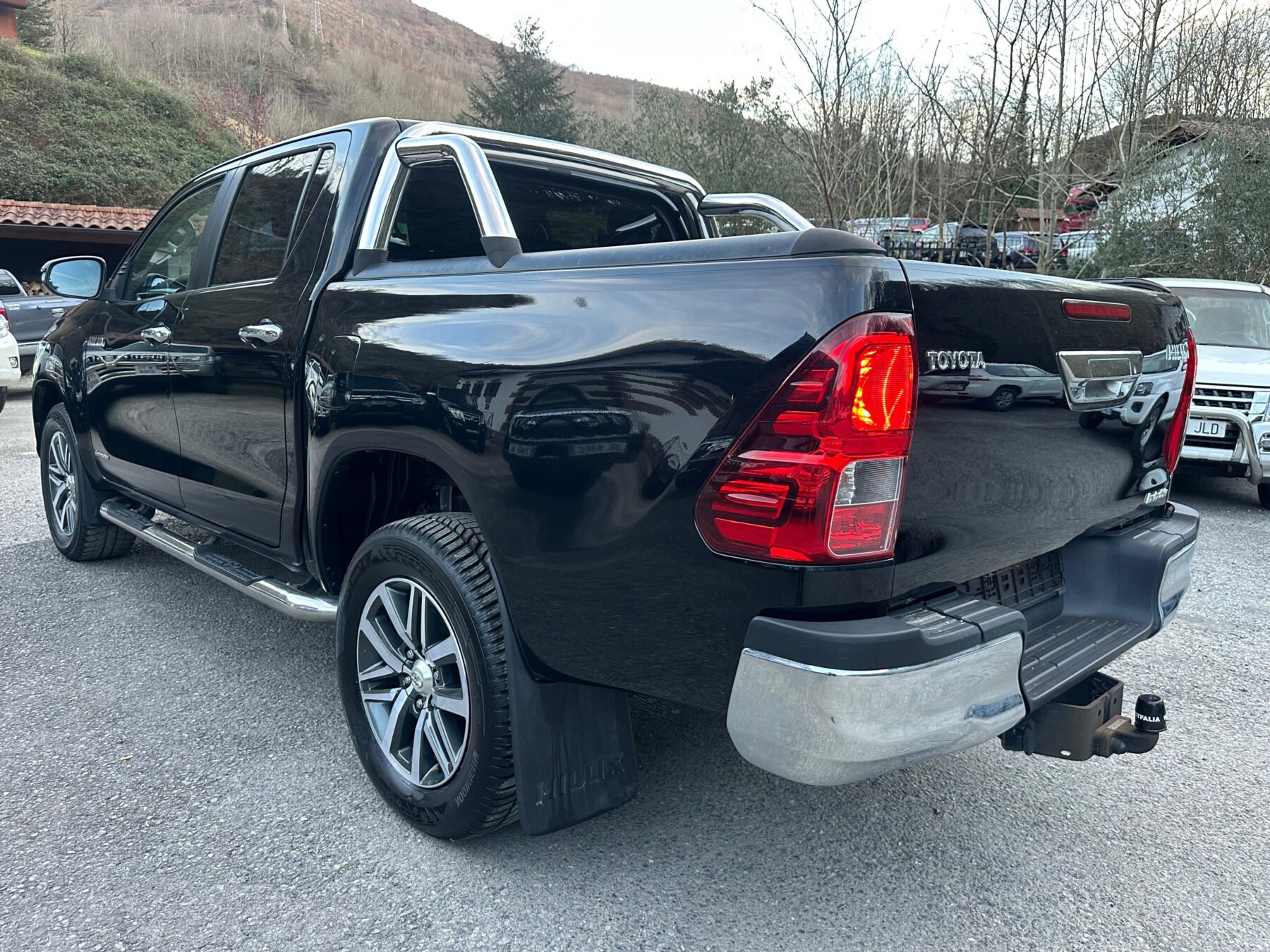 TOYOTA Hilux 2.4 D4D Cabina Doble Limited