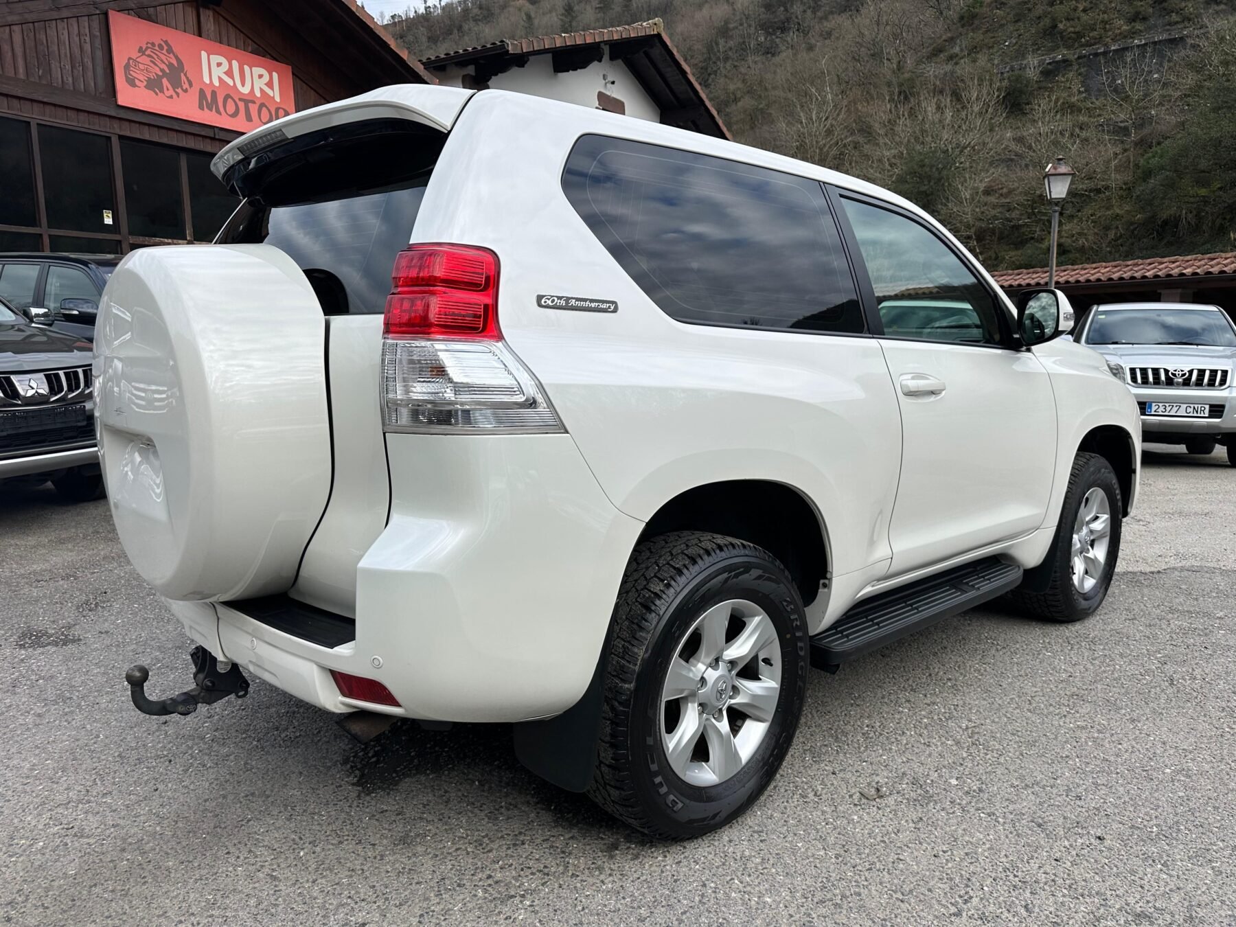 TOYOTA Land Cruiser 3.0 D4D VX AUTO
