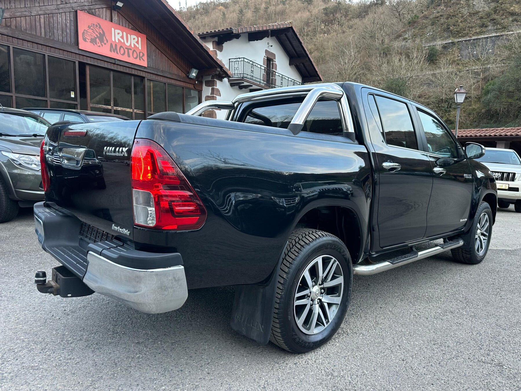 TOYOTA Hilux 2.4 D4D Cabina Doble Limited