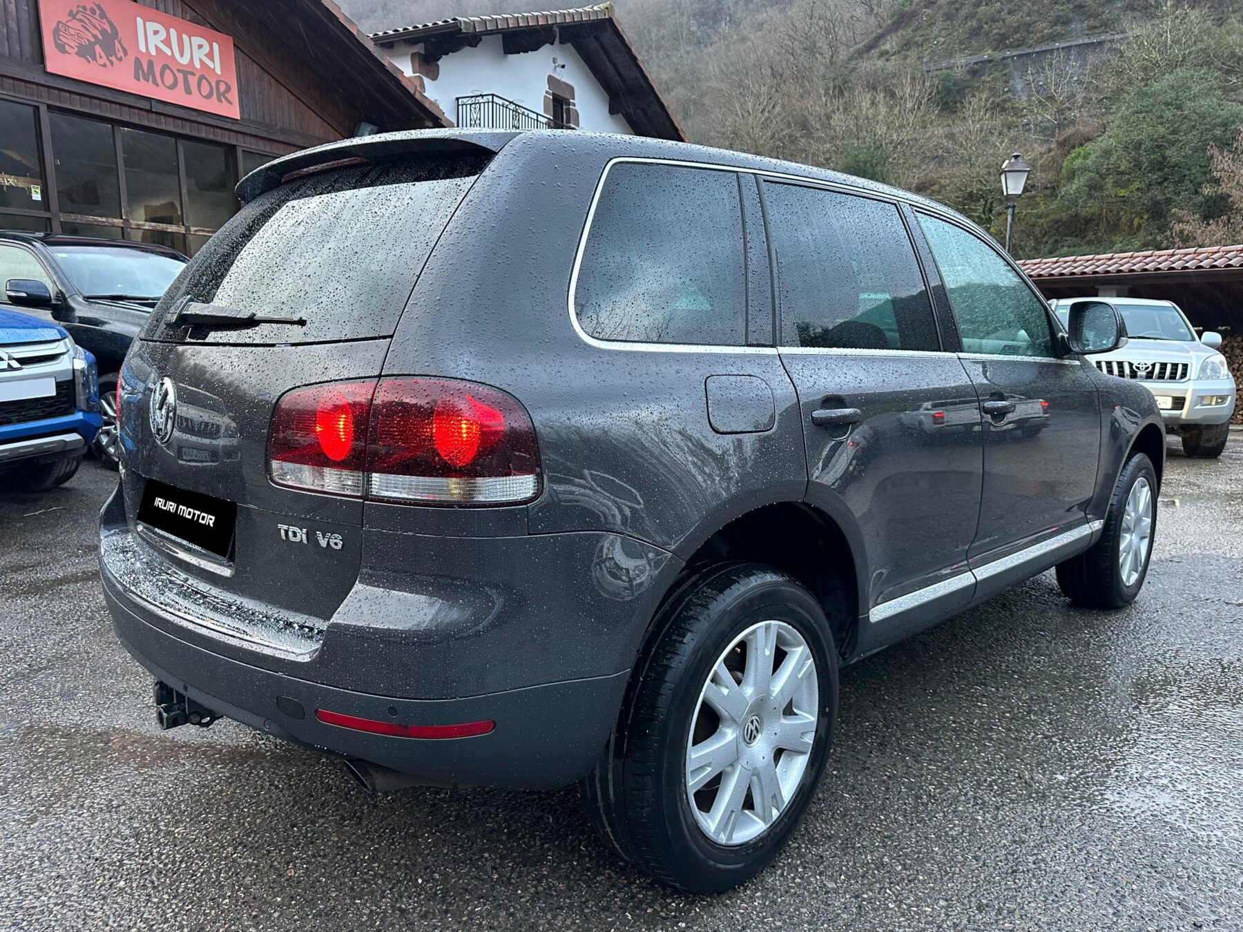 VOLKSWAGEN Touareg 3.0 V6 TDI Individual Tiptronic