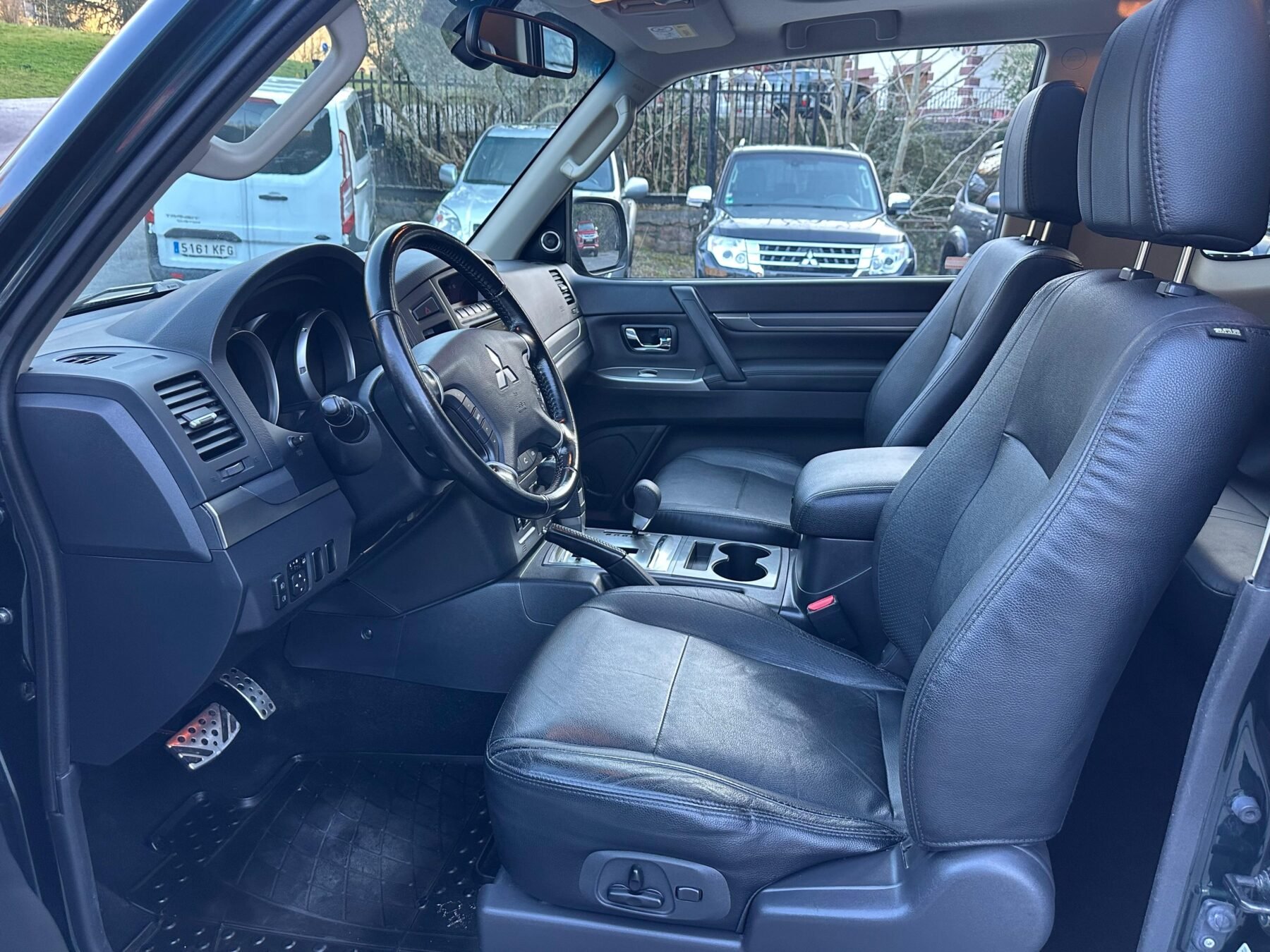 MITSUBISHI Montero 3.2 DID Kaiteki Auto