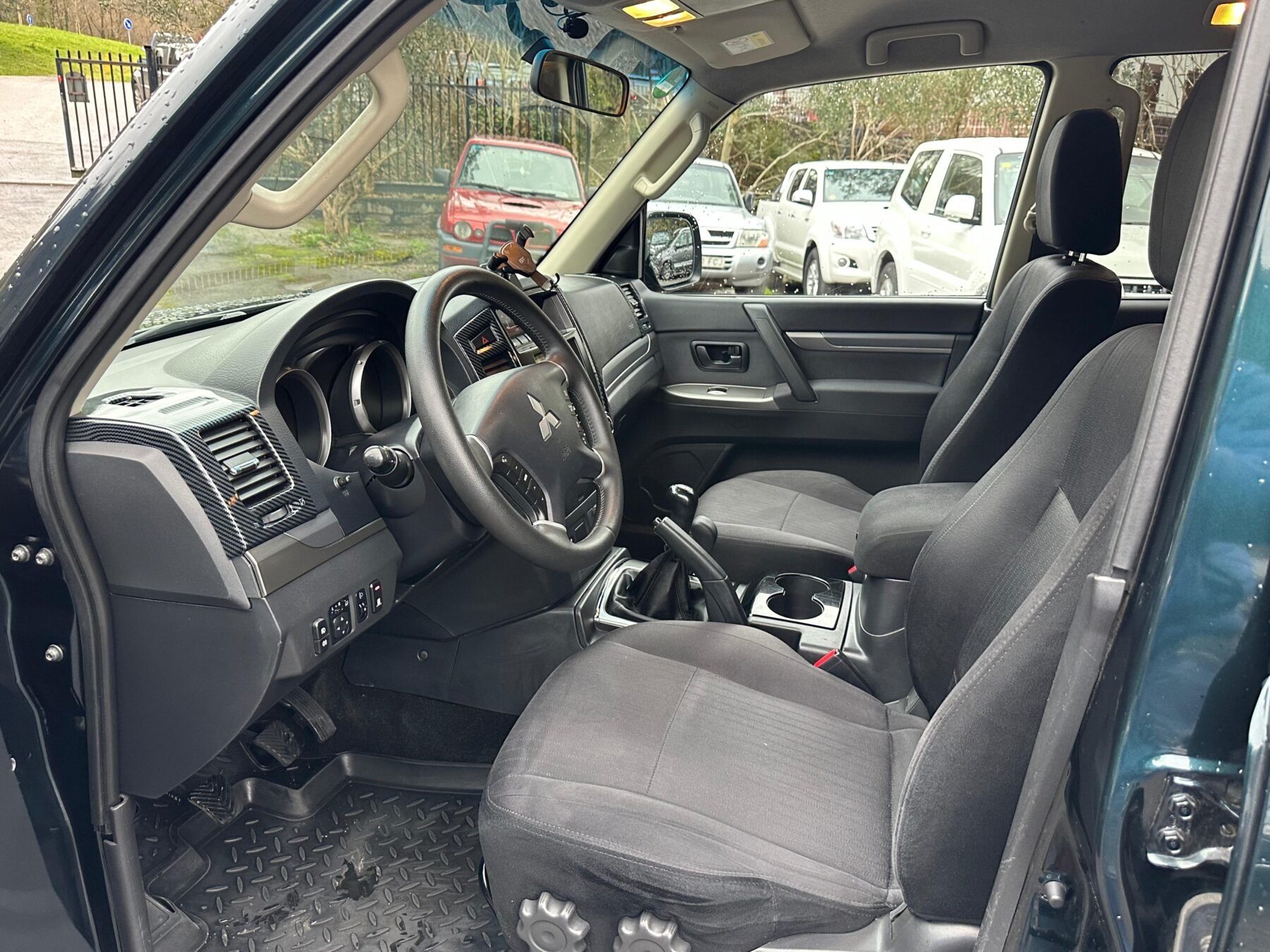 MITSUBISHI Montero 3.2 DID Spirit