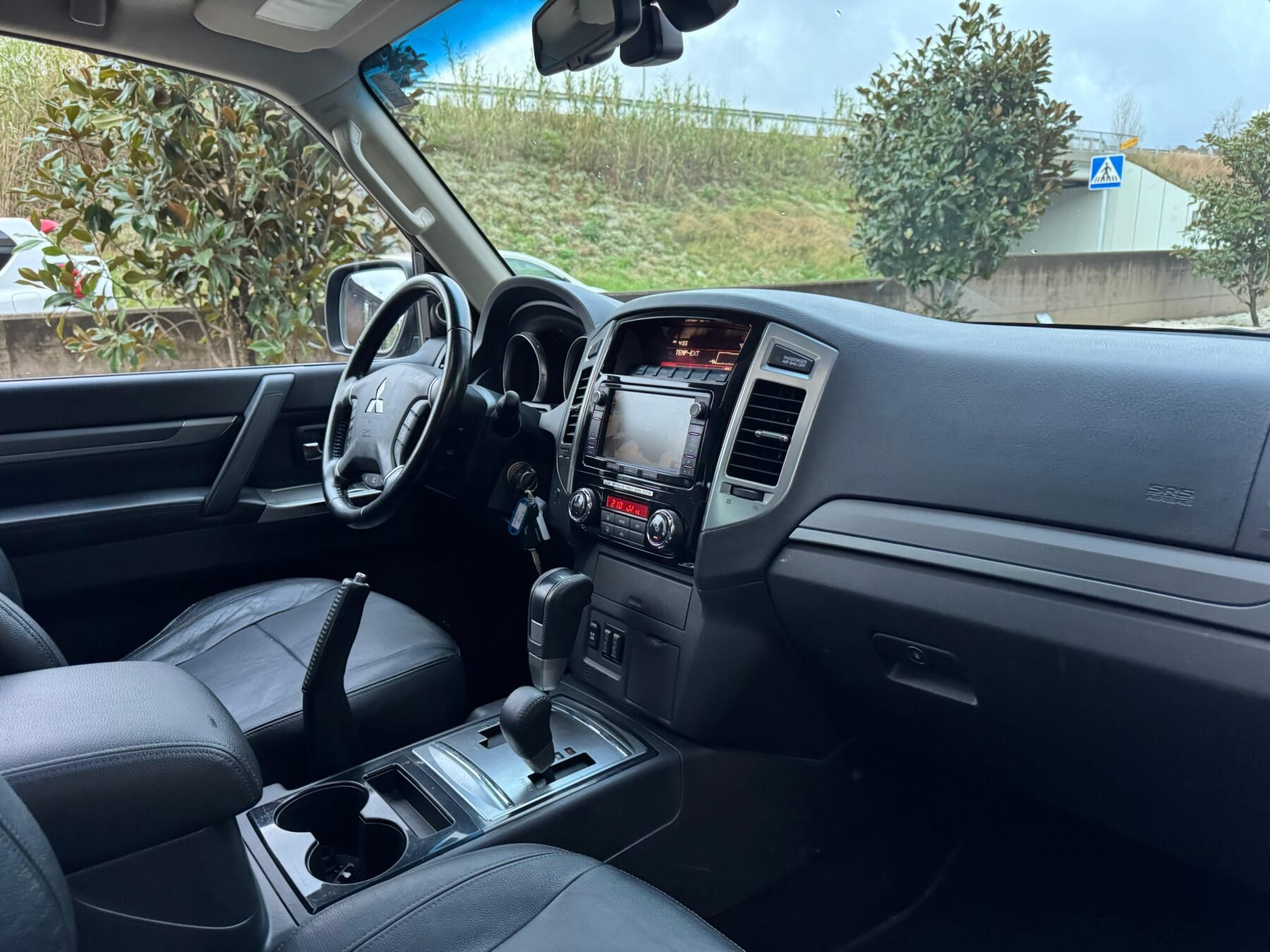 MITSUBISHI Montero 3.2 DID Kaiteki Auto