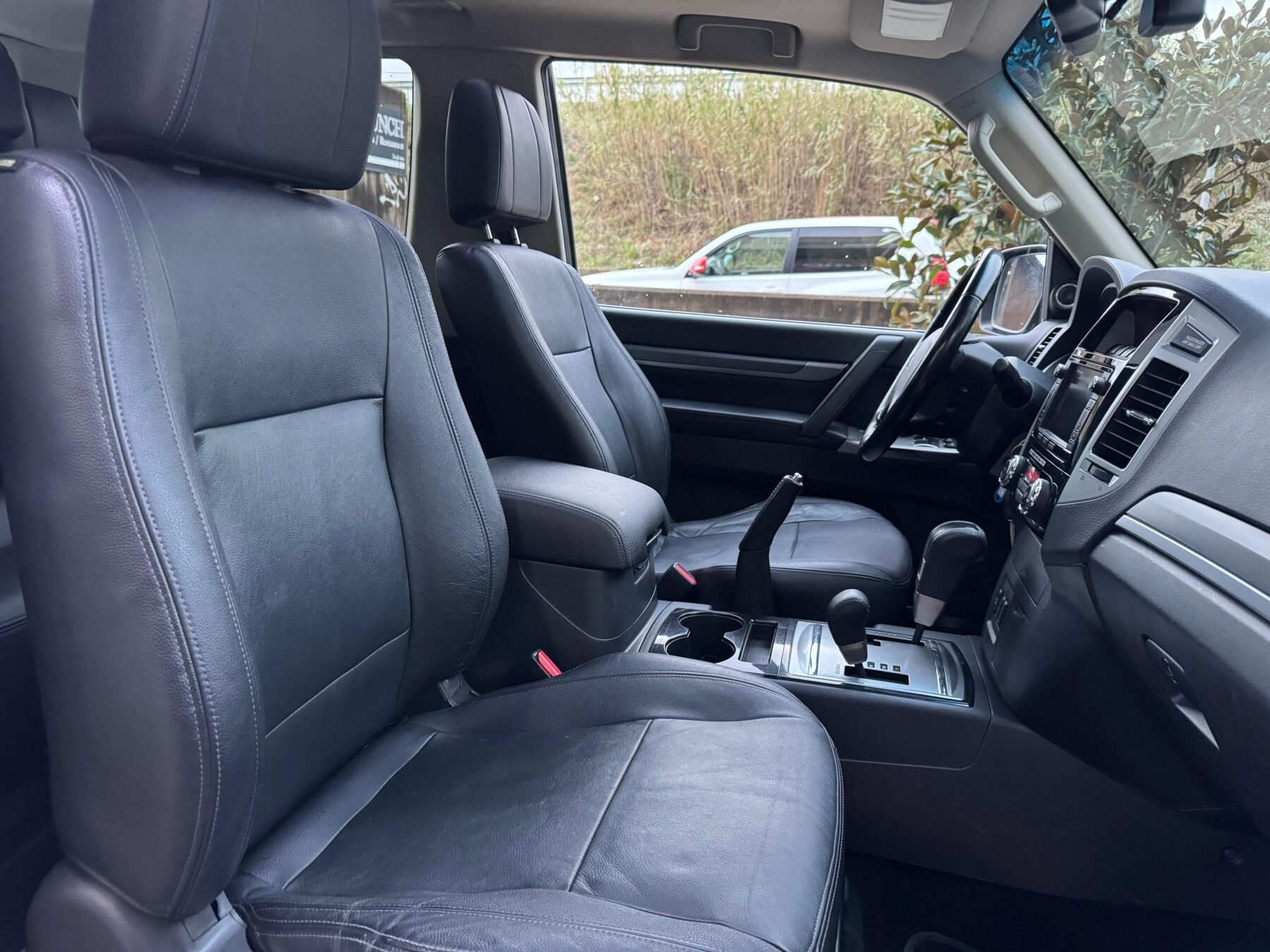 MITSUBISHI Montero 3.2 DID Kaiteki Auto