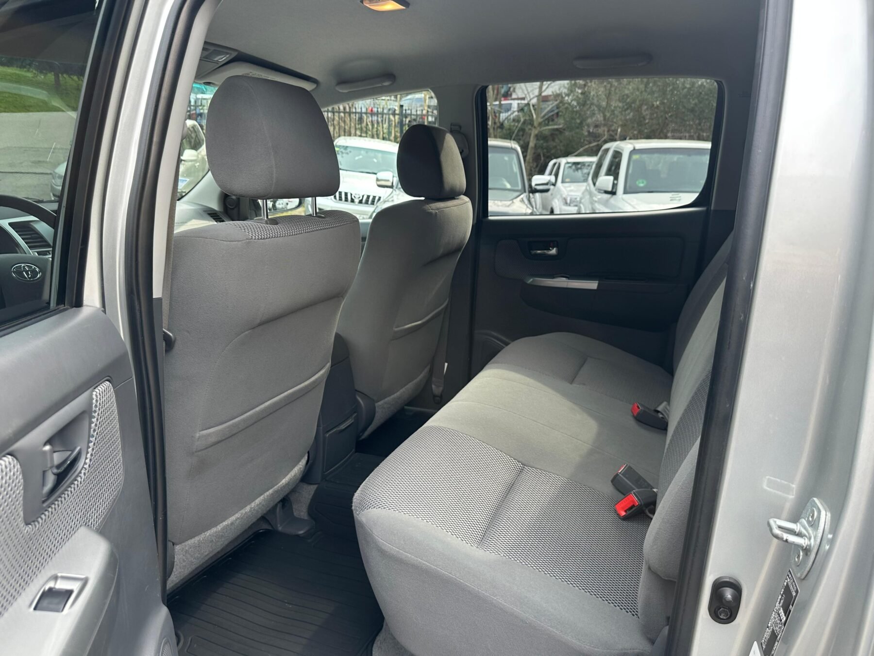 TOYOTA Hilux 3.0 D4D Doble Cabina VX 4x4