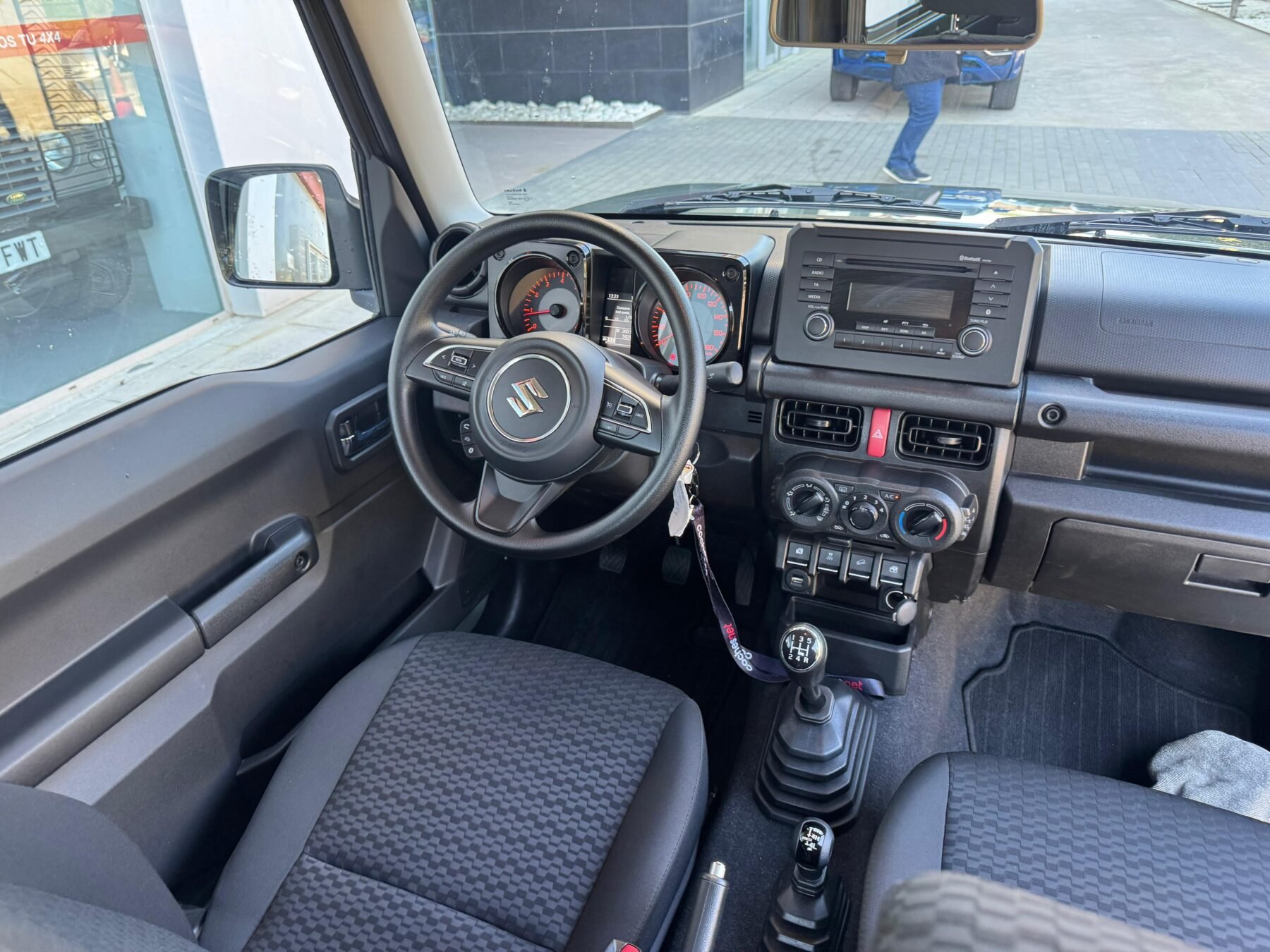 SUZUKI Jimny 1.5 PRO 5MT