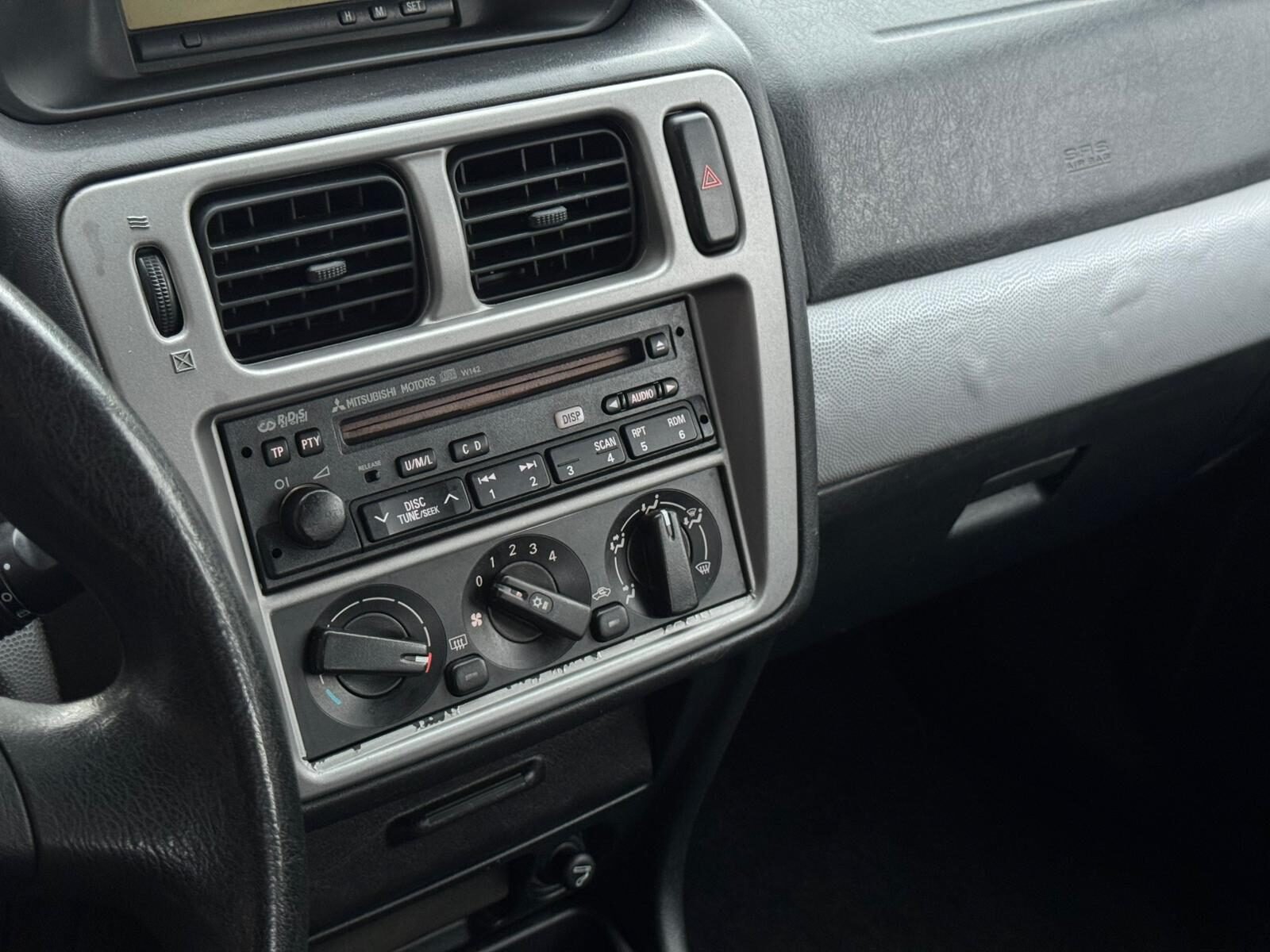 MITSUBISHI Montero iO 1.8 MPI